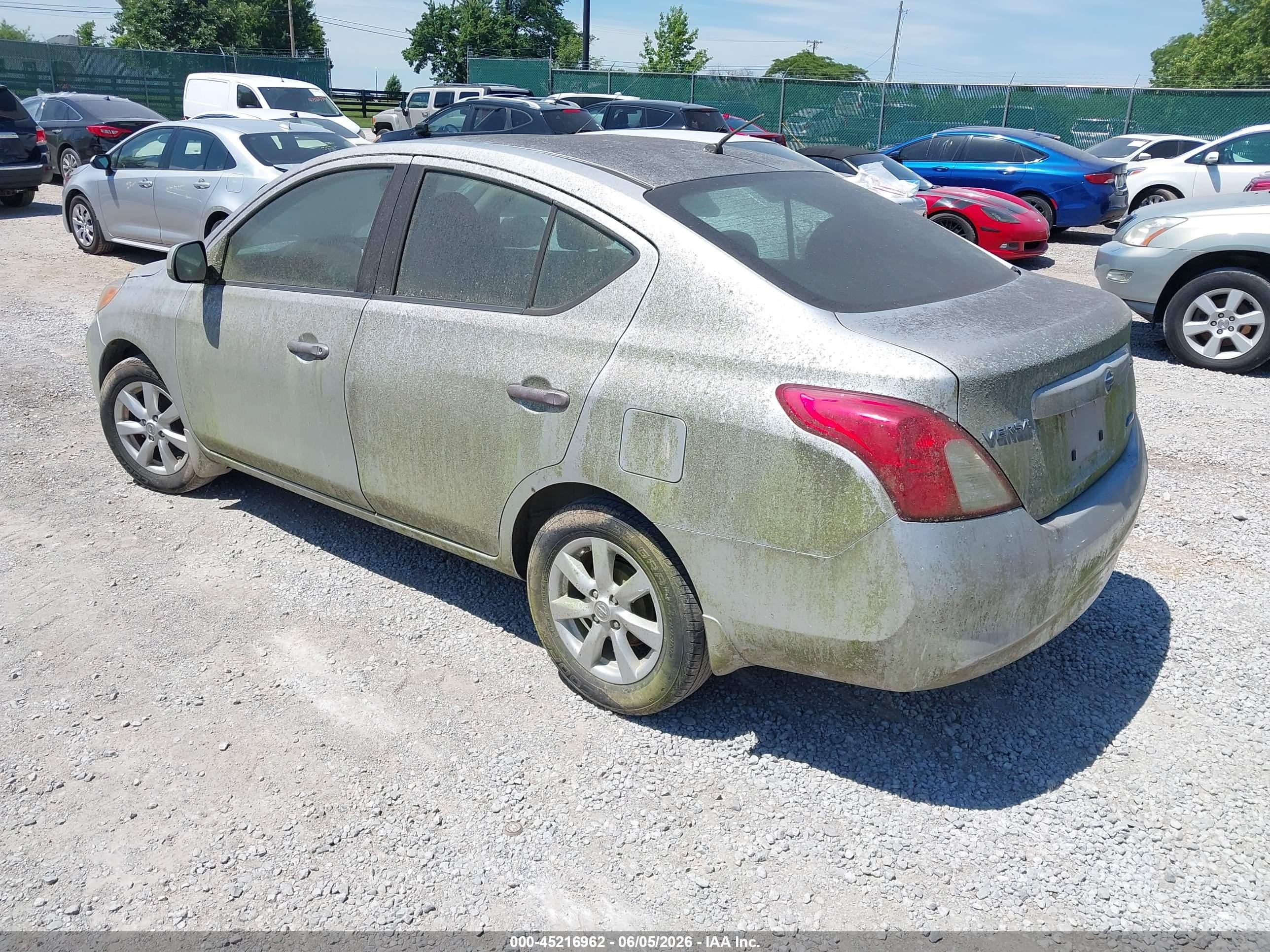 2012 Nissan Versa 1.6 Sl Silver vin: 3N1CN7AP2CL860530