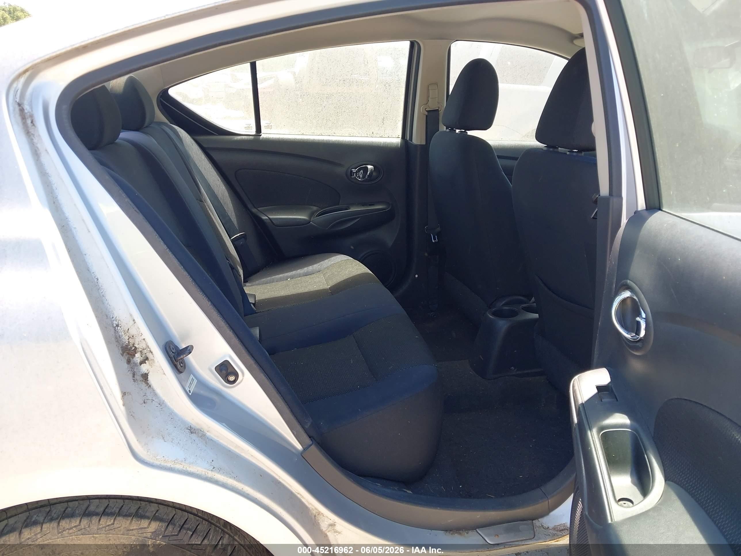 2012 Nissan Versa 1.6 Sl Silver vin: 3N1CN7AP2CL860530