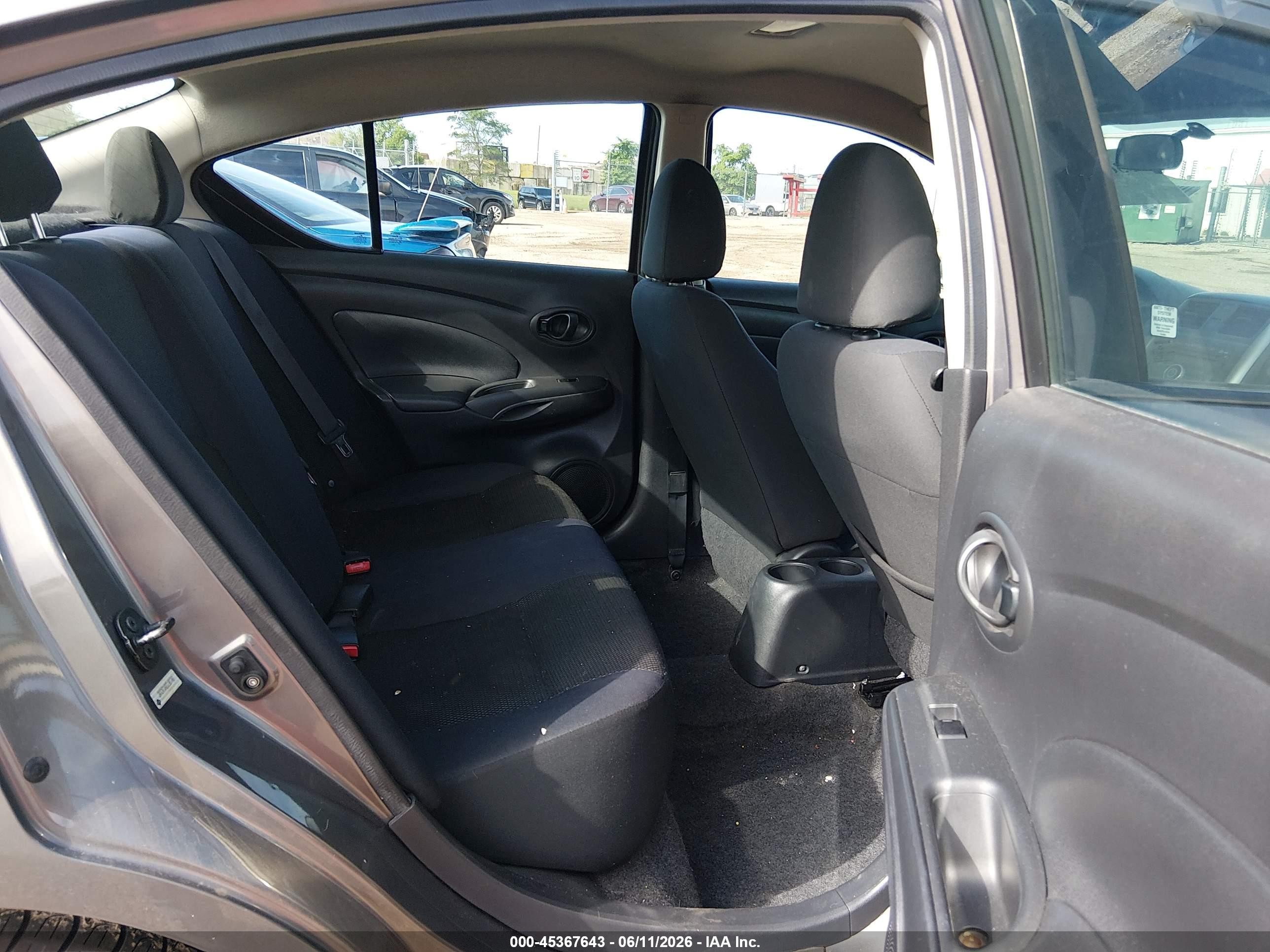 2012 Nissan Versa 1.6 Sv Серый vin: 3N1CN7AP2CL861760