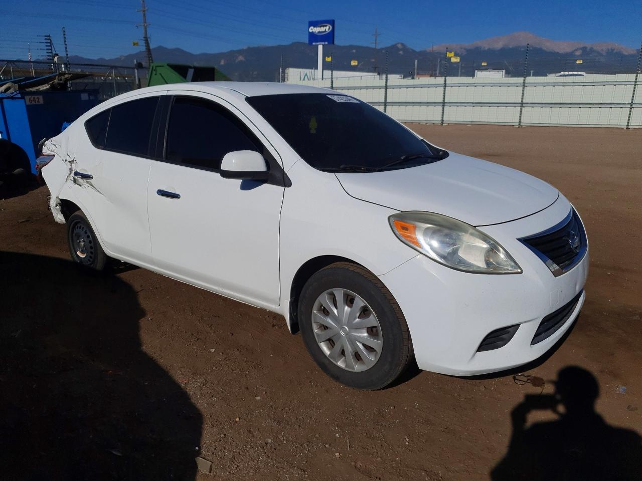 2012 Nissan Versa White vin: 3N1CN7AP2CL871091