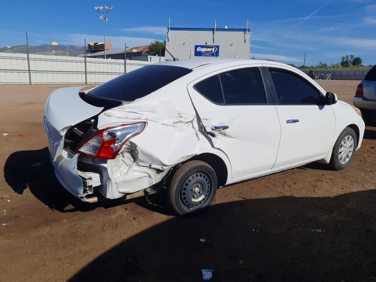 2012 Nissan Versa White vin: 3N1CN7AP2CL871091