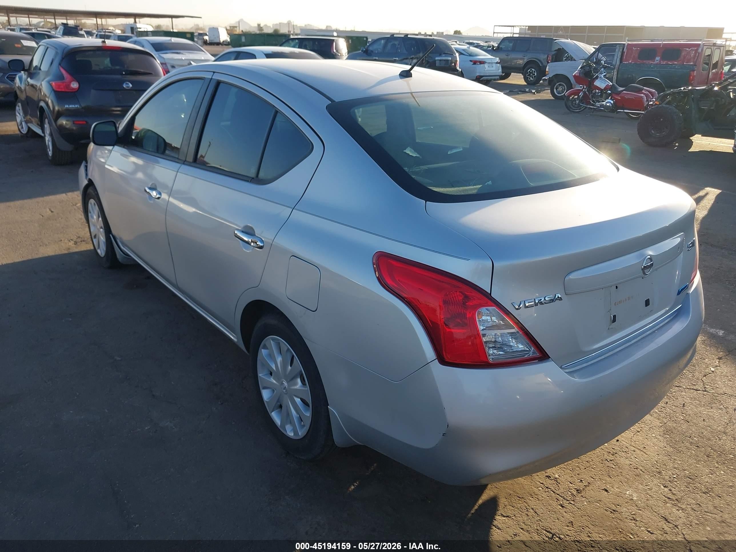 2012 Nissan Versa 1.6 Sv Silver vin: 3N1CN7AP2CL873505