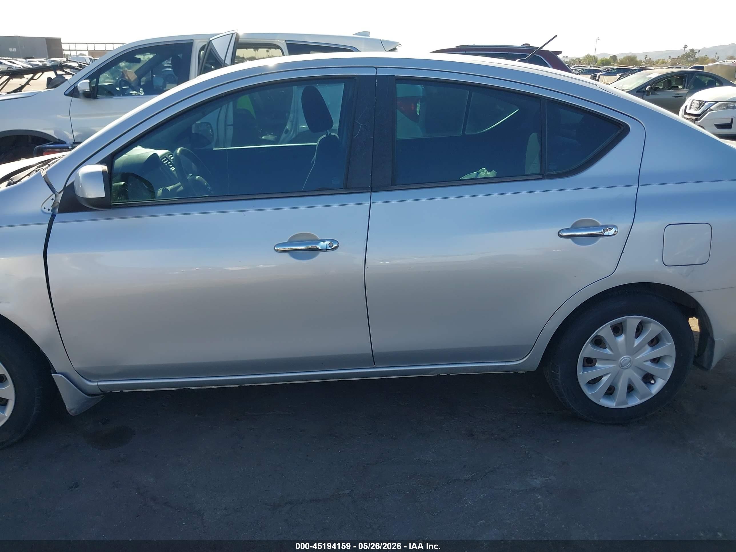 2012 Nissan Versa 1.6 Sv Silver vin: 3N1CN7AP2CL873505