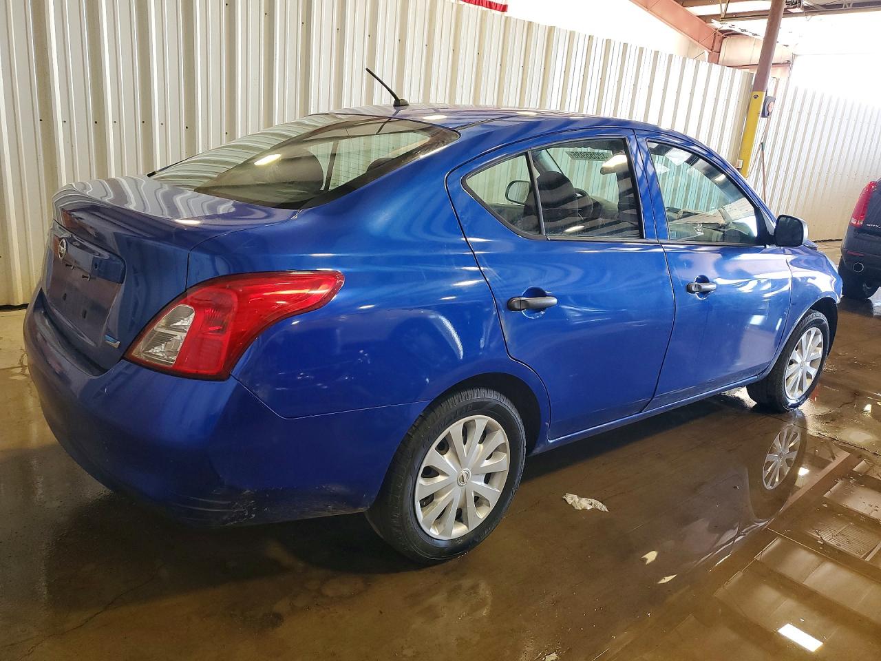 2012 Nissan Versa 1.6 S Синий vin: 3N1CN7AP2CL888831