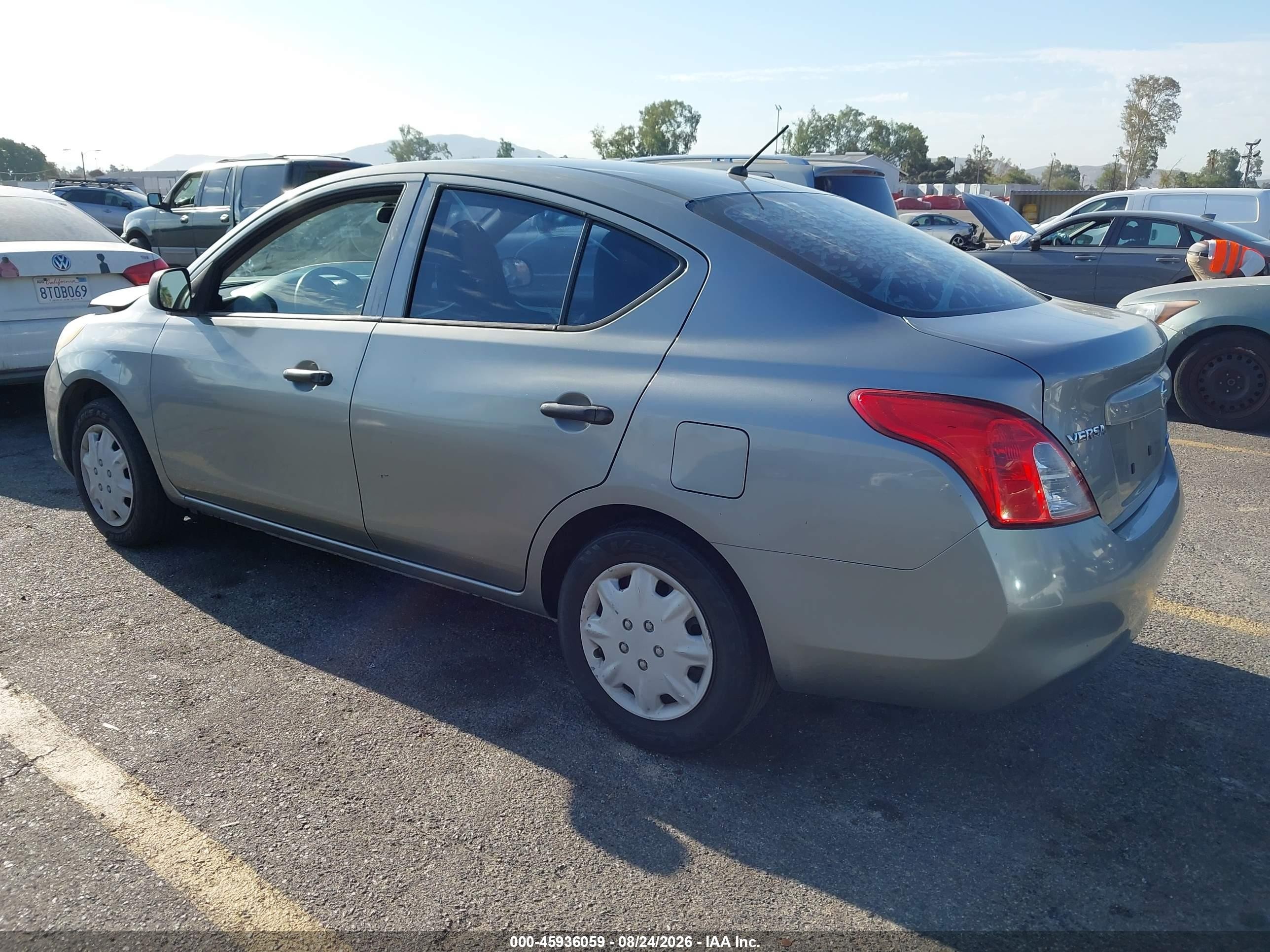 2012 Nissan Versa 1.6 S Gray vin: 3N1CN7AP2CL890563