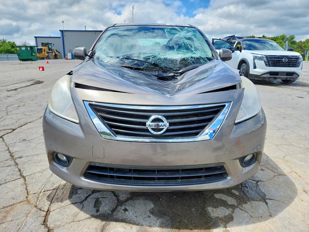 2012 Nissan Versa S/sv/sl Желто-коричневый vin: 3N1CN7AP2CL924369