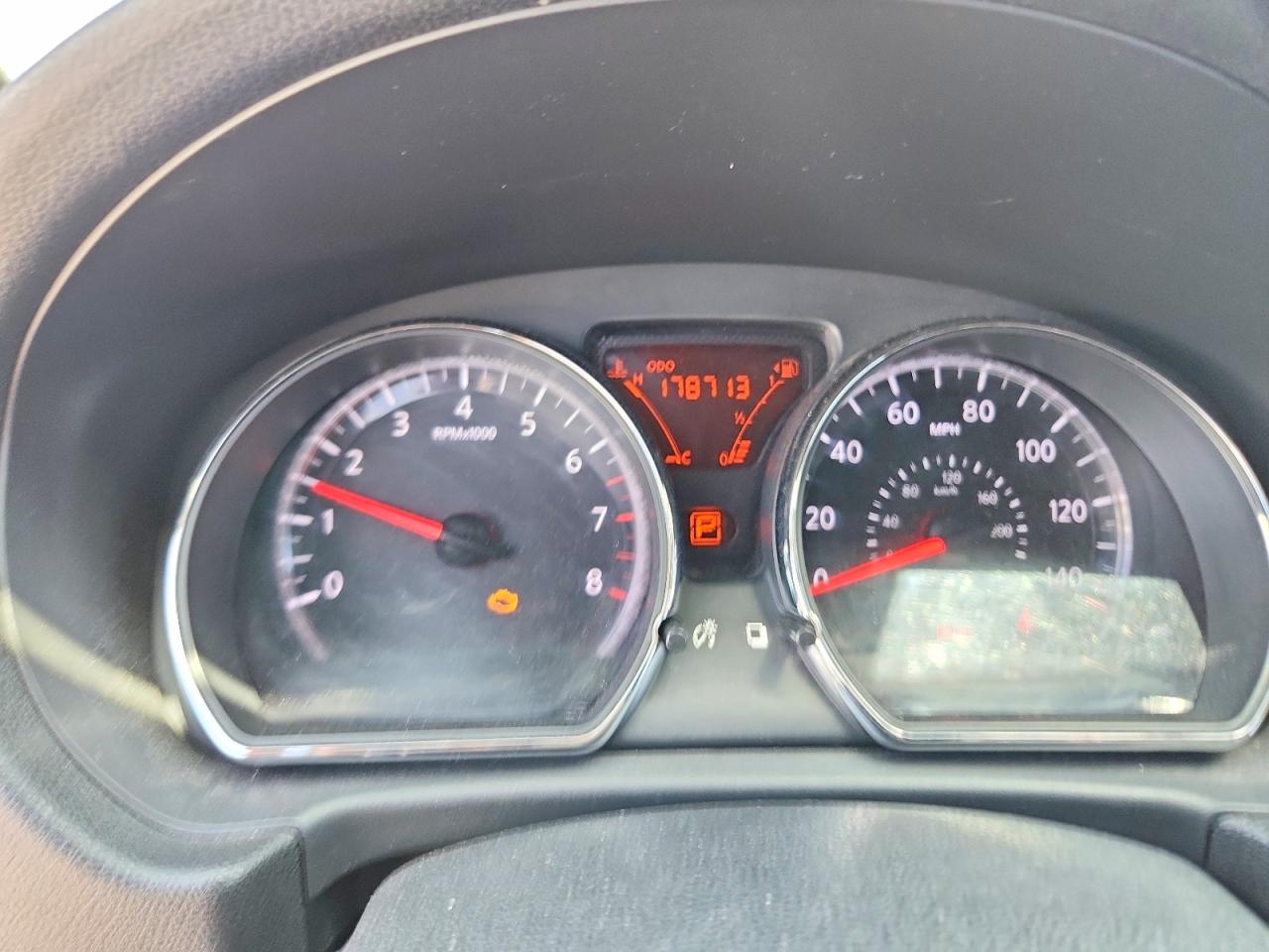2012 Nissan Versa 1.6 S Red vin: 3N1CN7AP2CL927546