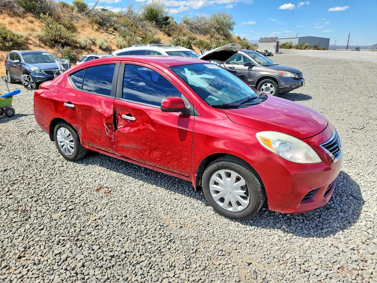 2012 Nissan Versa 1.6 S Red vin: 3N1CN7AP2CL927546