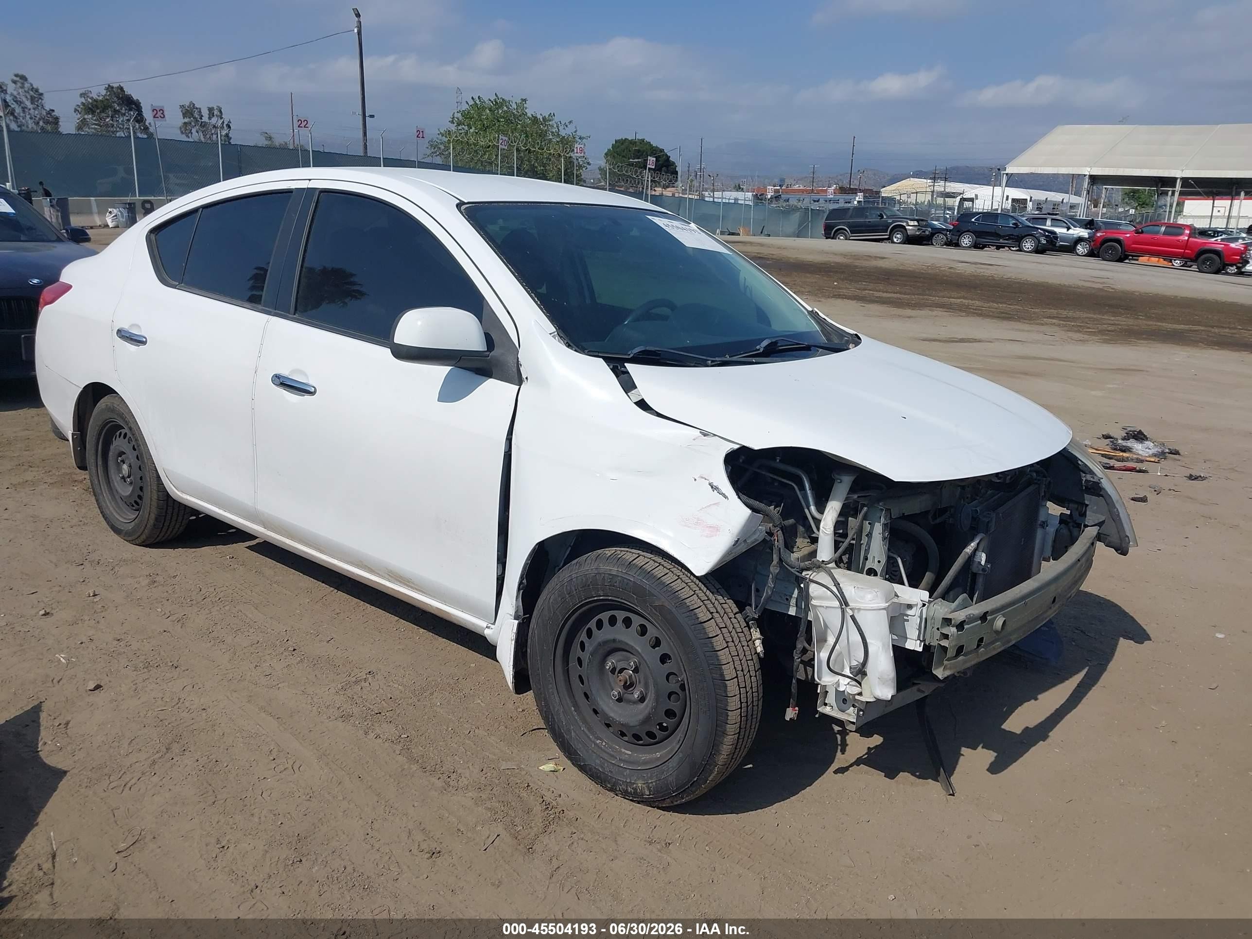 2012 Nissan Versa 1.6 Sv White vin: 3N1CN7AP2CL941351