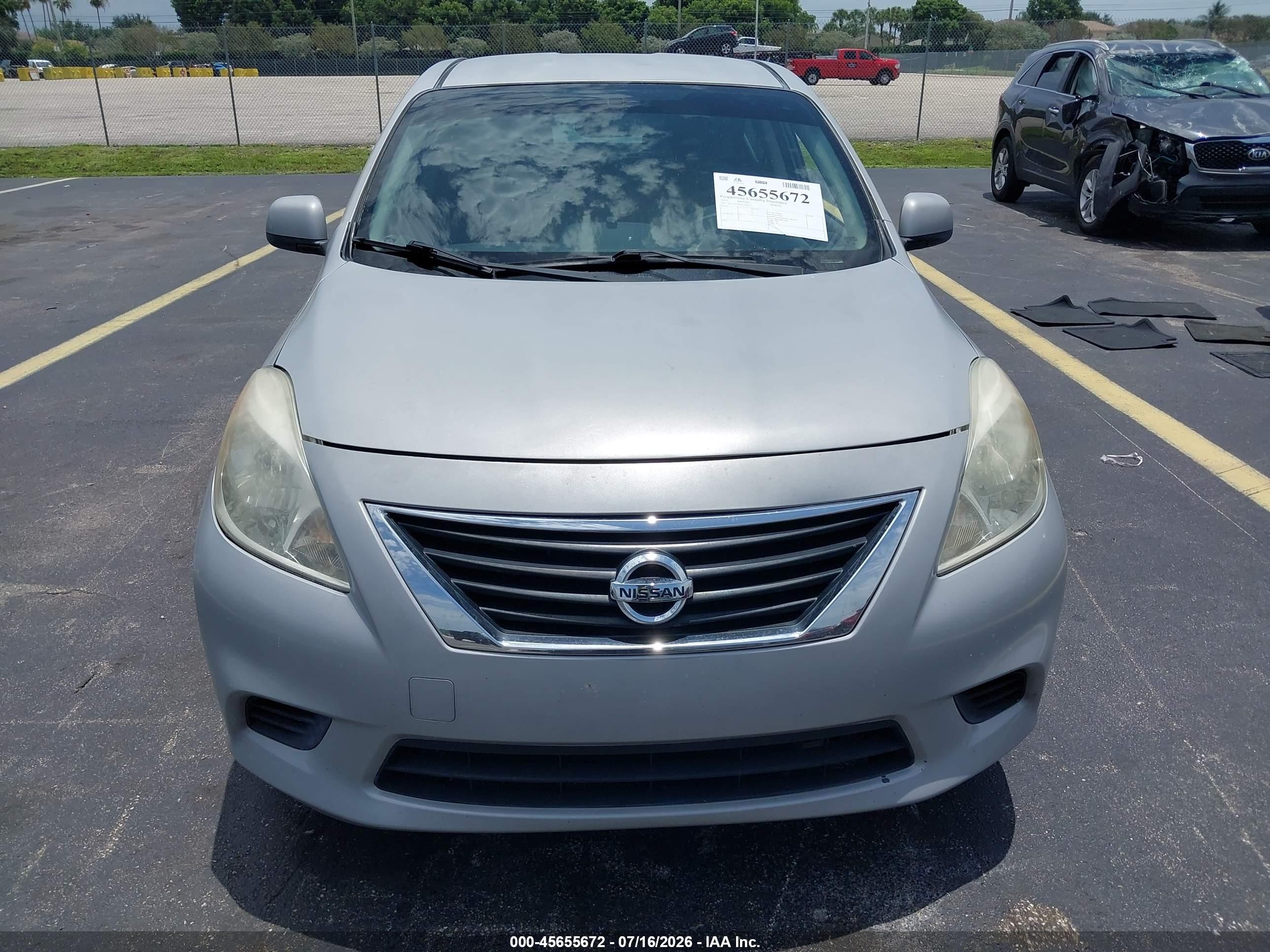 2013 Nissan Versa 1.6 Sv Silver vin: 3N1CN7AP2DL824225