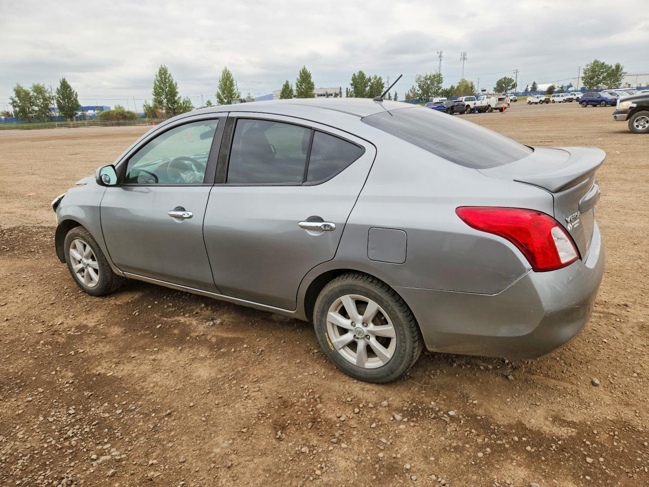 2013 Nissan Versa S Gray vin: 3N1CN7AP2DL854230