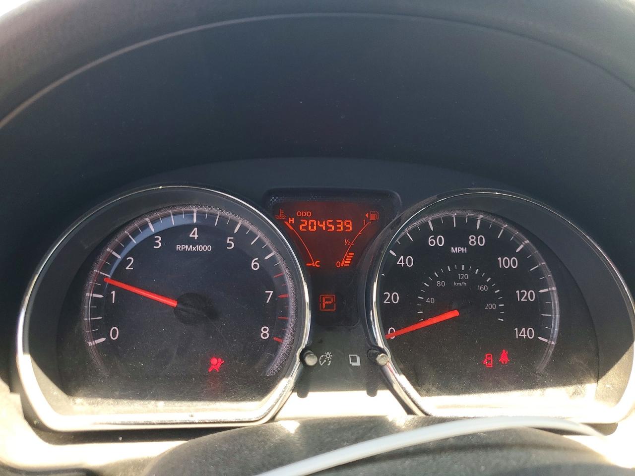 2013 Nissan Versa 1.6 S Silver vin: 3N1CN7AP2DL861744
