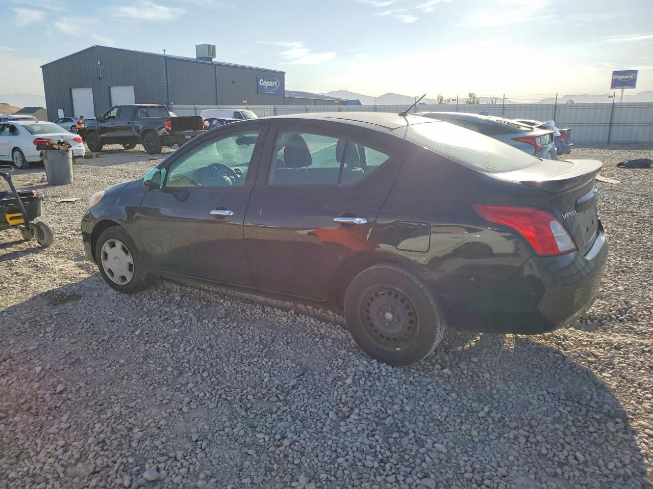 2013 Nissan Versa 1.6 S Черный vin: 3N1CN7AP2DL865714
