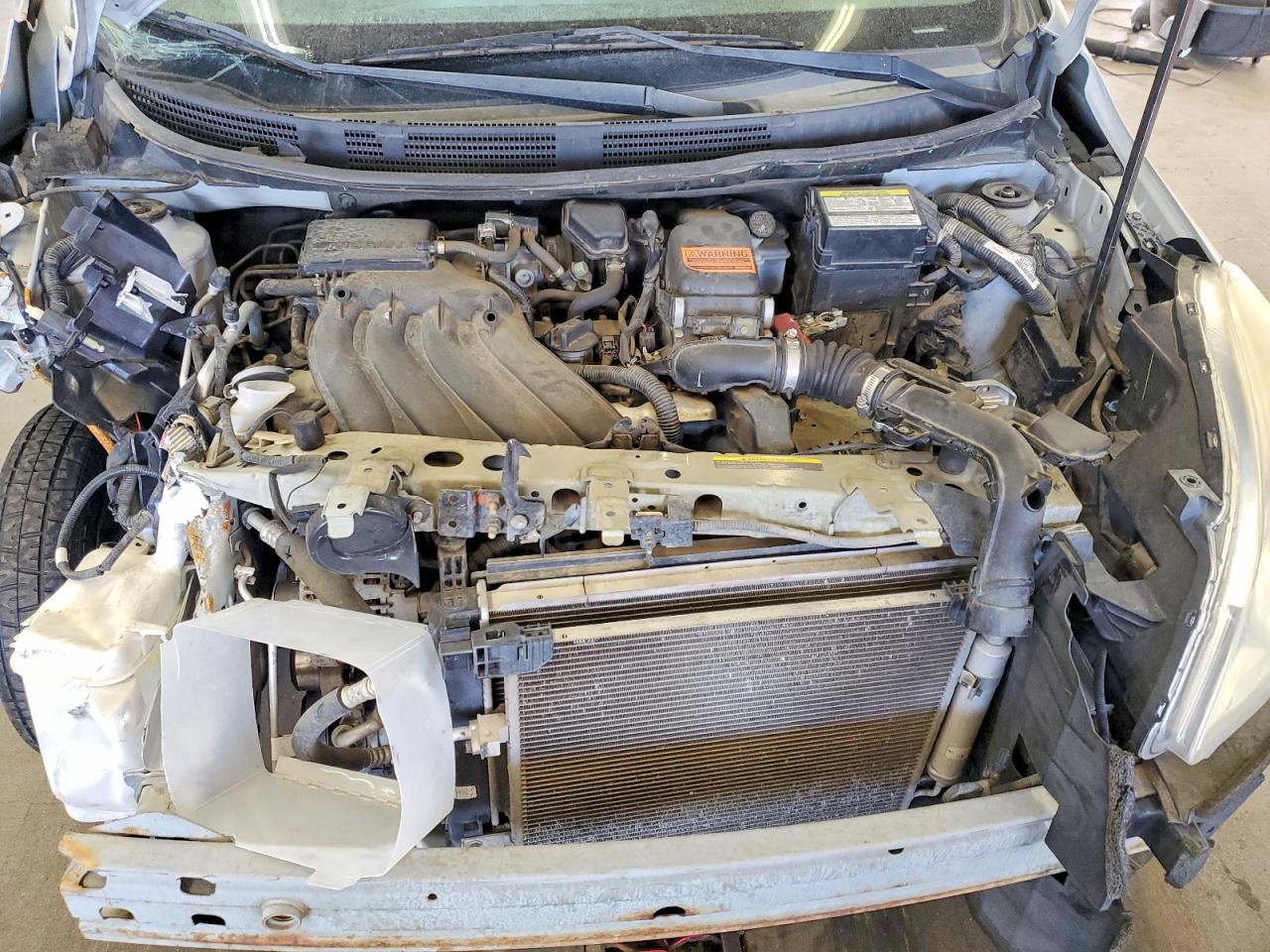 2014 Nissan Versa 1.6 Sv Серебряный vin: 3N1CN7AP2EK446074