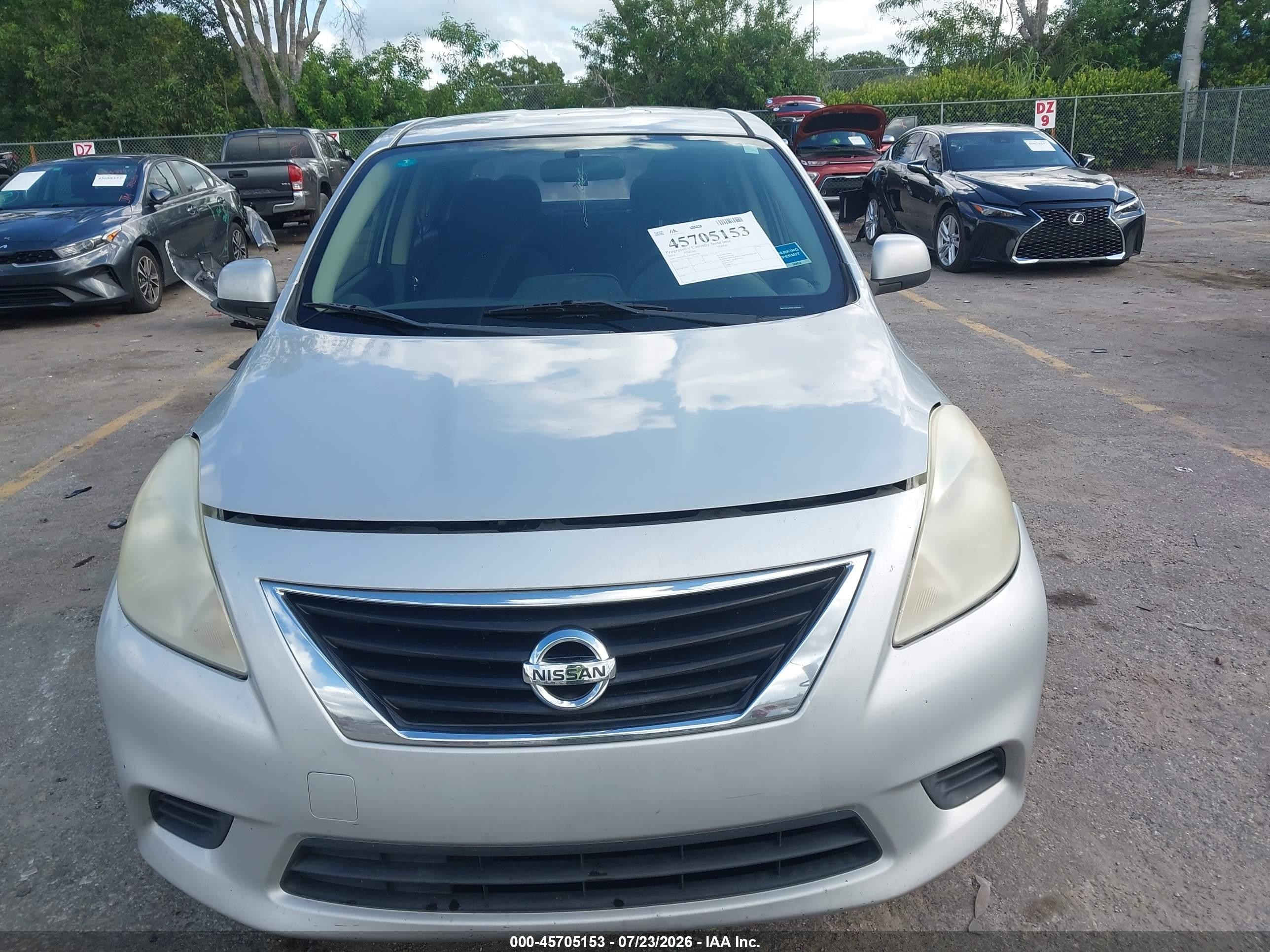 2014 Nissan Versa 1.6 S/1.6 S+/1.6 Sl/1.6 Sv/s Серебряный vin: 3N1CN7AP2EK455096
