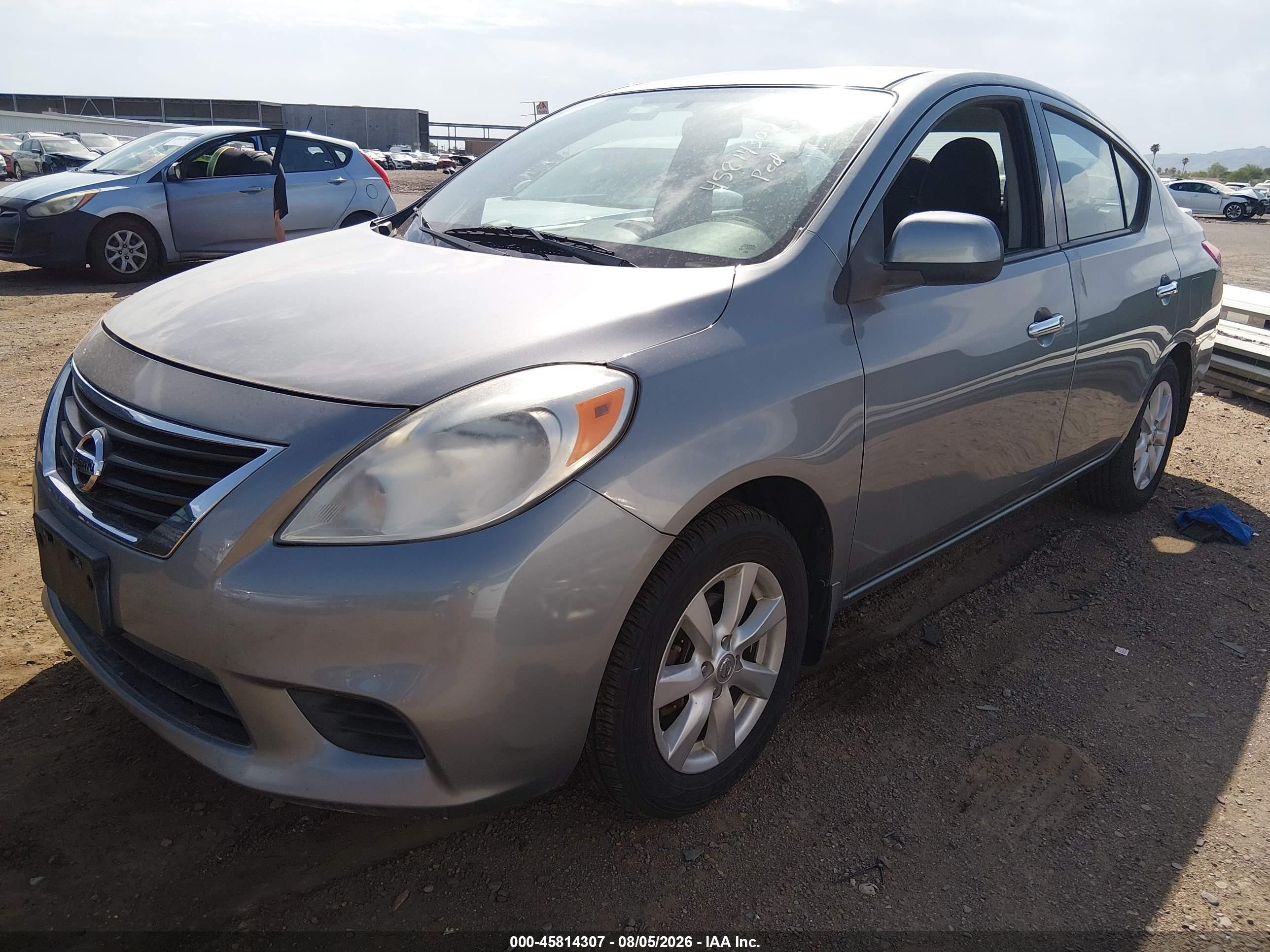 2014 Nissan Versa 1.6 Sv Gray vin: 3N1CN7AP2EL805630