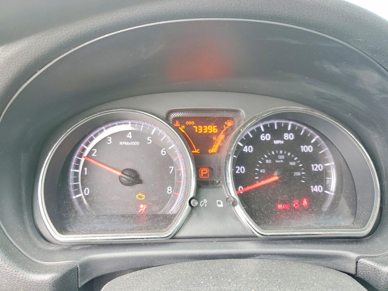 2014 Nissan Versa 1.6 S Silver vin: 3N1CN7AP2EL819365
