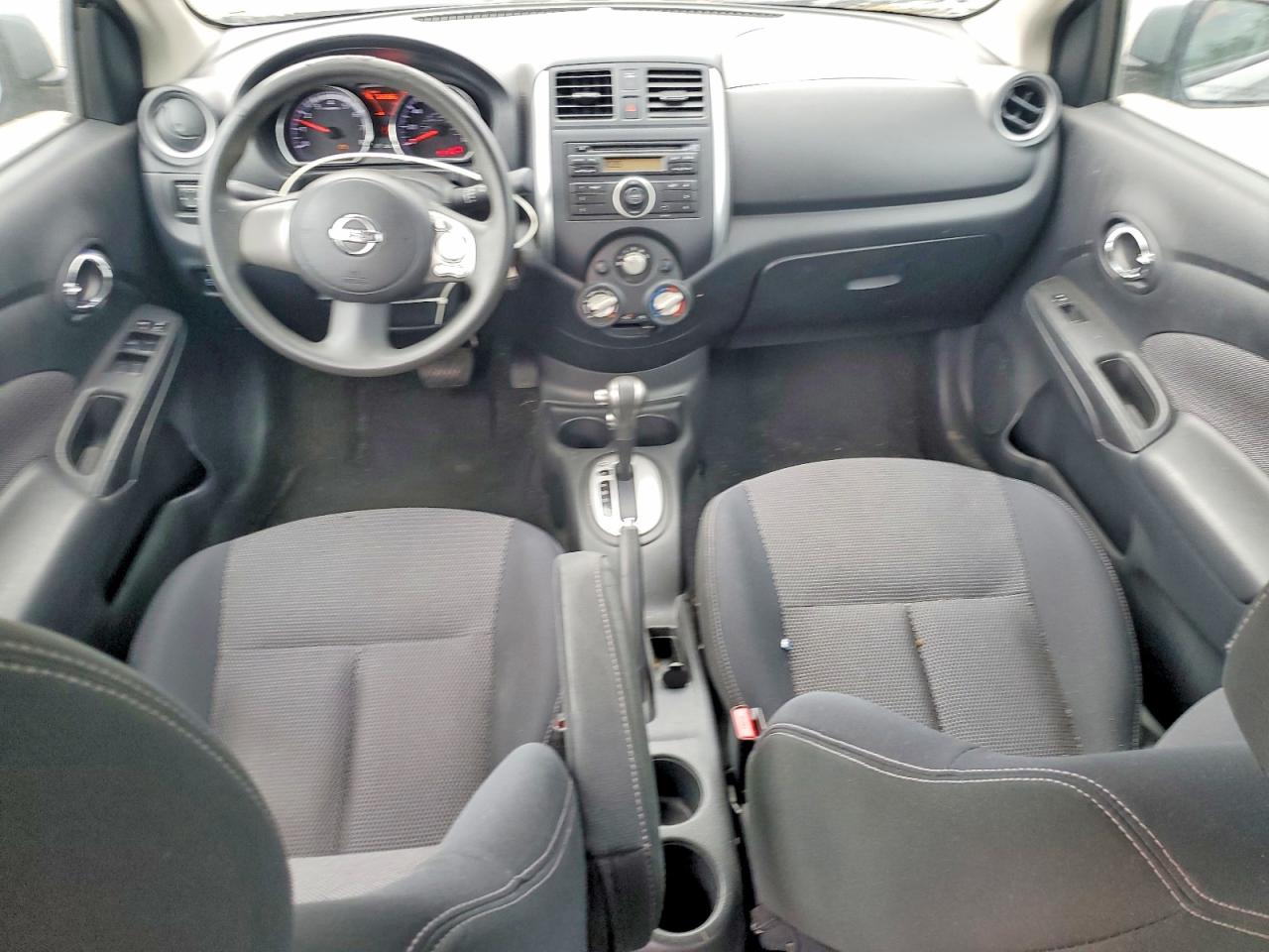 2014 Nissan Versa 1.6 S Silver vin: 3N1CN7AP2EL819365