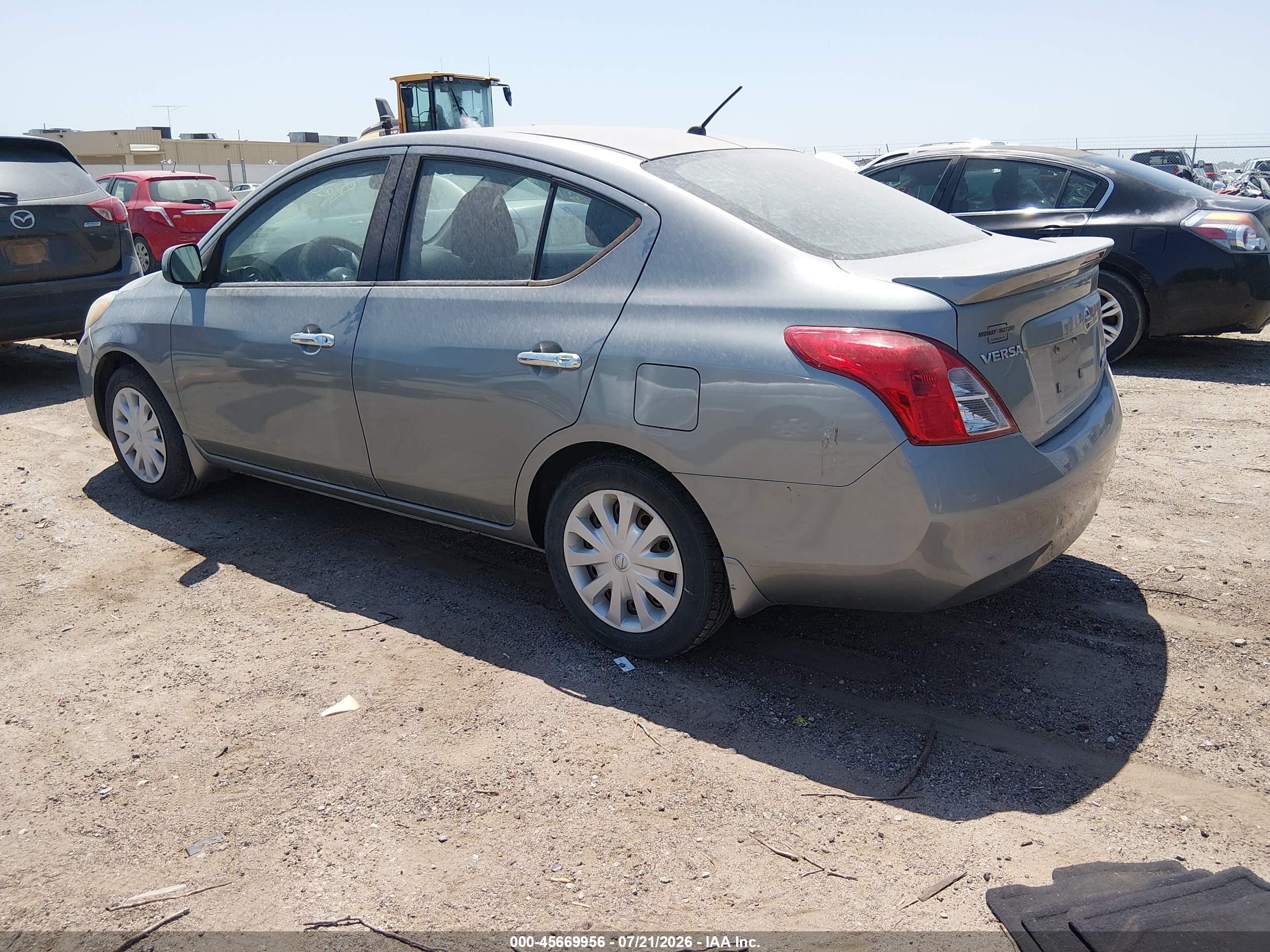 2014 Nissan Versa 1.6 Sv Gray vin: 3N1CN7AP2EL826414