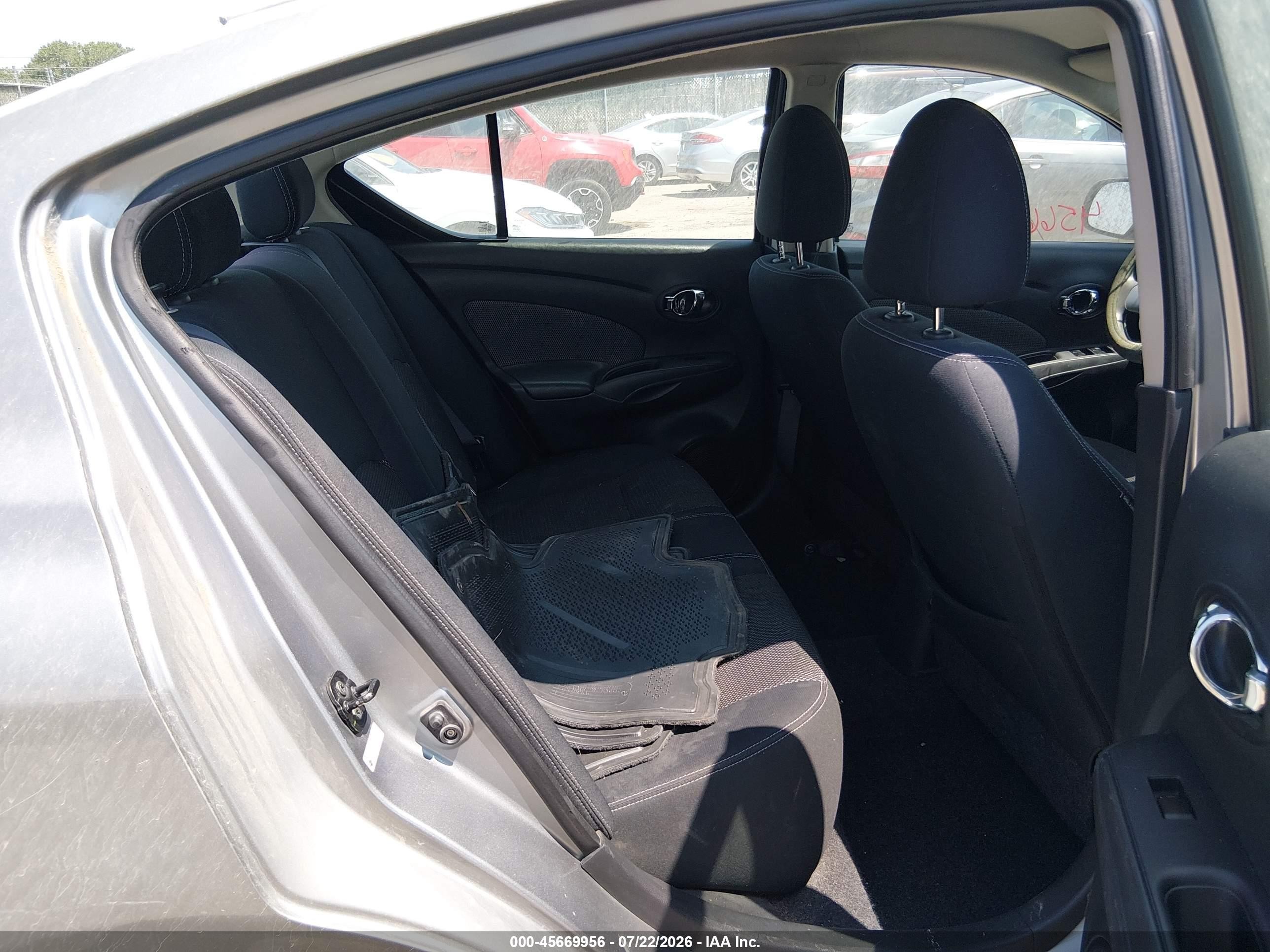 2014 Nissan Versa 1.6 Sv Gray vin: 3N1CN7AP2EL826414