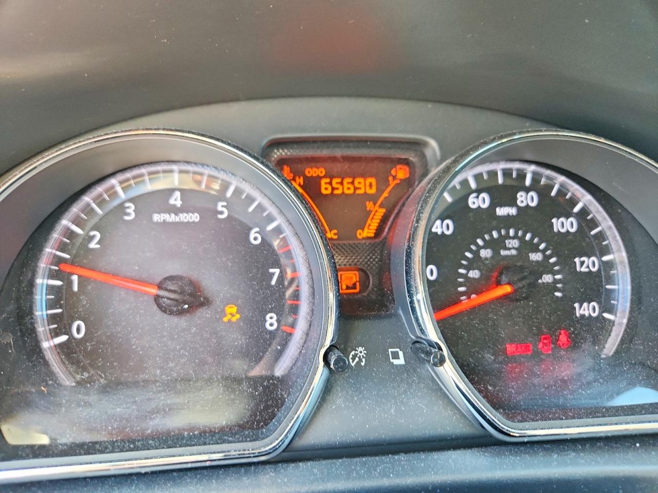 2014 Nissan Versa 1.6 S Белый vin: 3N1CN7AP2EL828955
