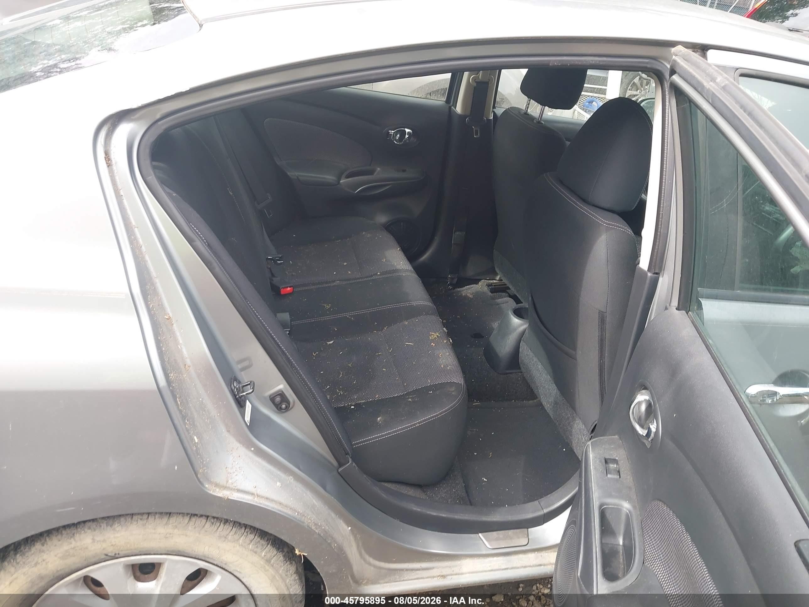 2014 Nissan Versa 1.6 Sv Серый vin: 3N1CN7AP2EL829166