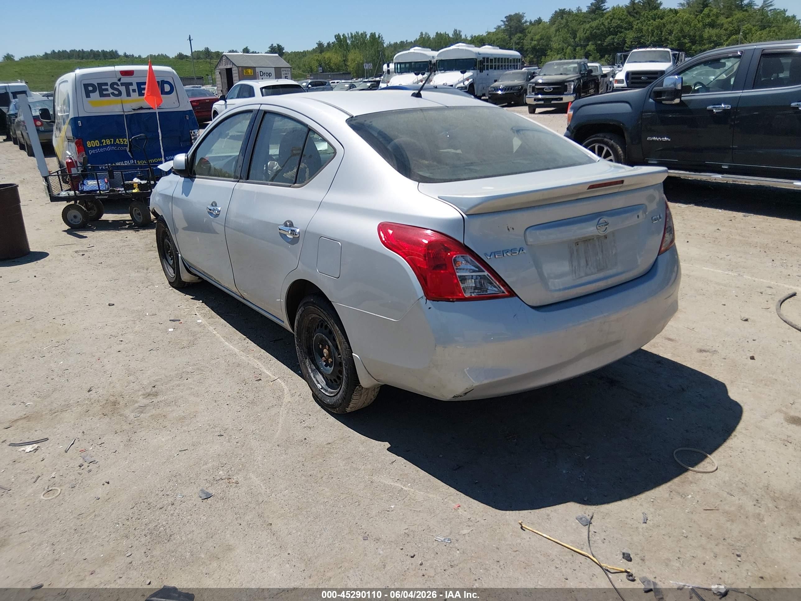 2014 Nissan Versa 1.6 Sv Silver vin: 3N1CN7AP2EL832455