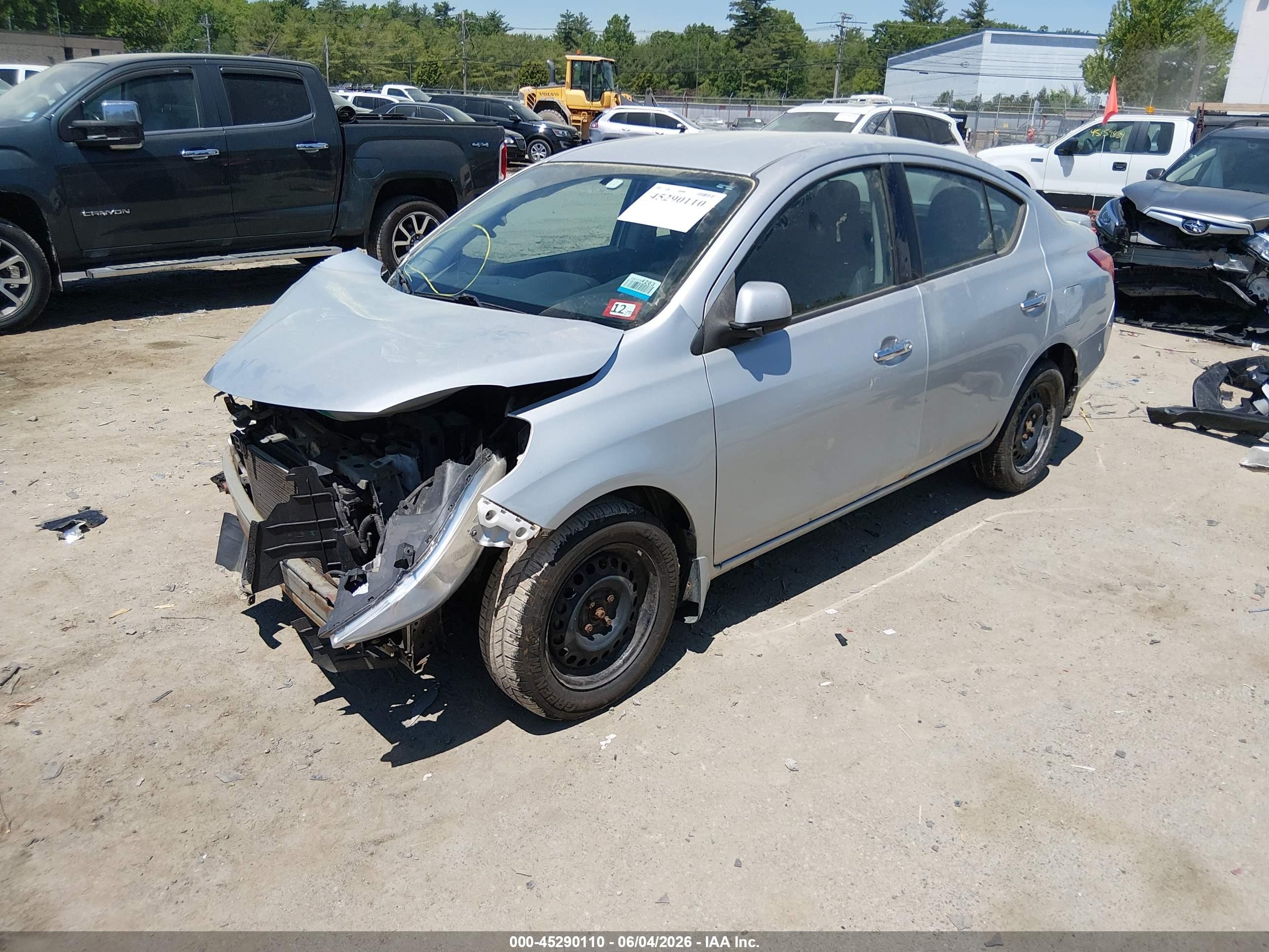 2014 Nissan Versa 1.6 Sv Silver vin: 3N1CN7AP2EL832455
