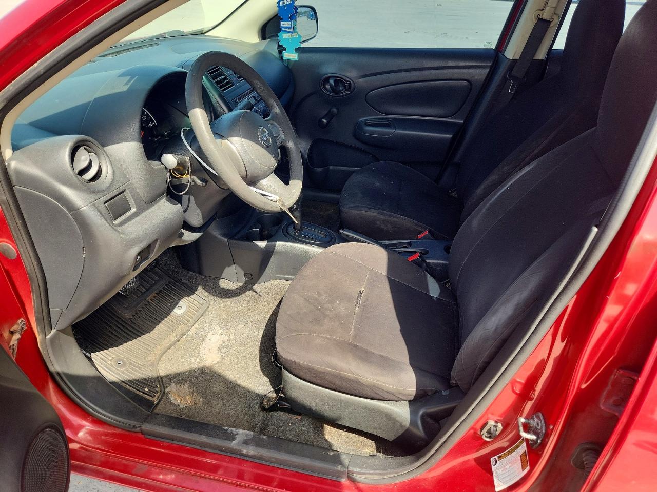 2014 Nissan Versa 1.6 S Plus Красный vin: 3N1CN7AP2EL855458