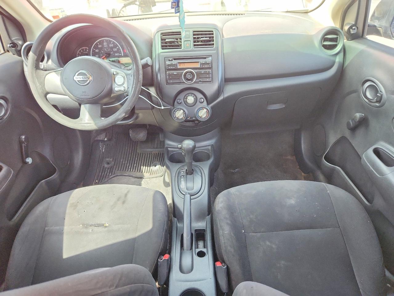 2014 Nissan Versa 1.6 S Plus Красный vin: 3N1CN7AP2EL855458