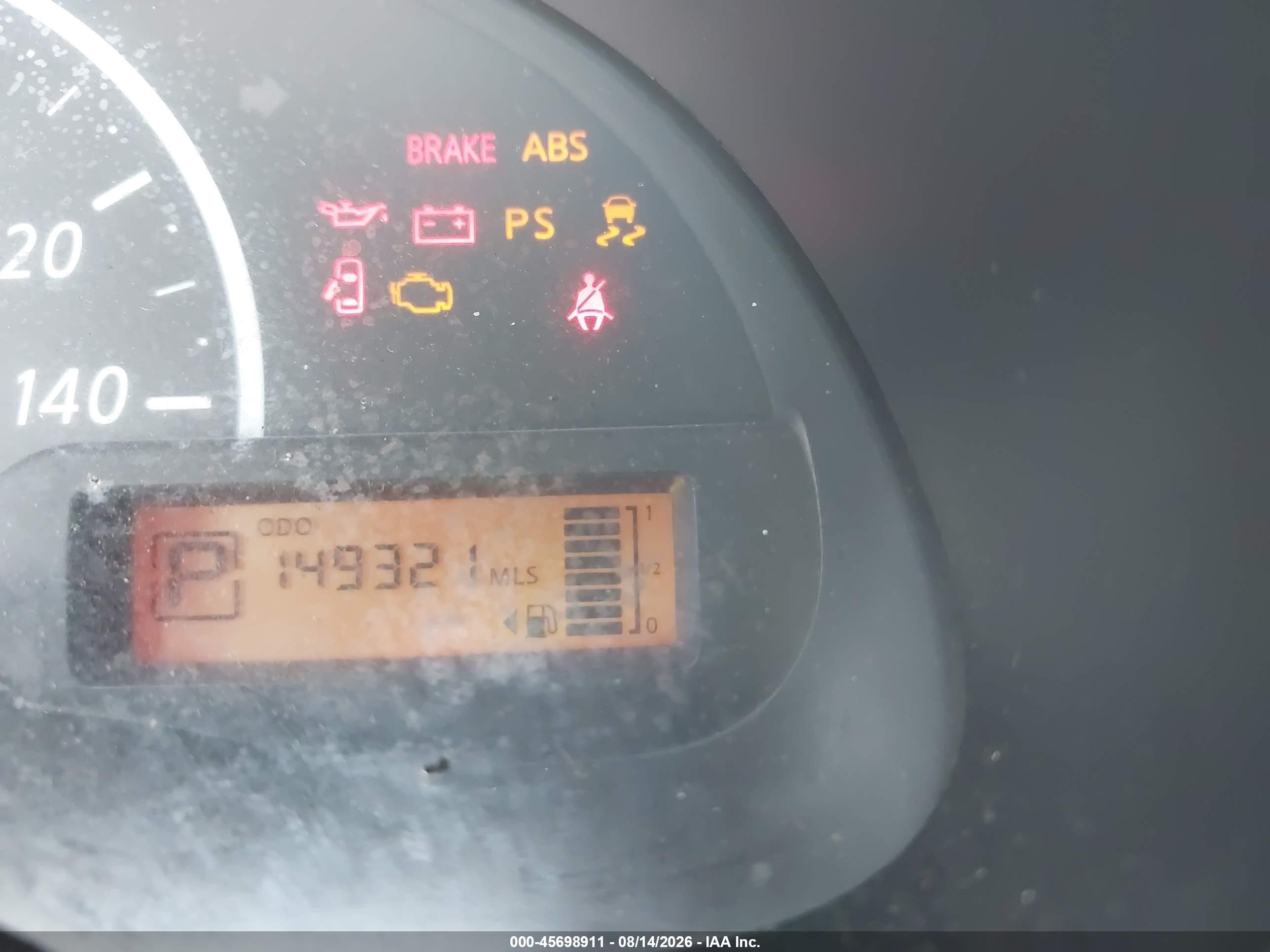 2014 Nissan Versa 1.6 S Silver vin: 3N1CN7AP2EL858179