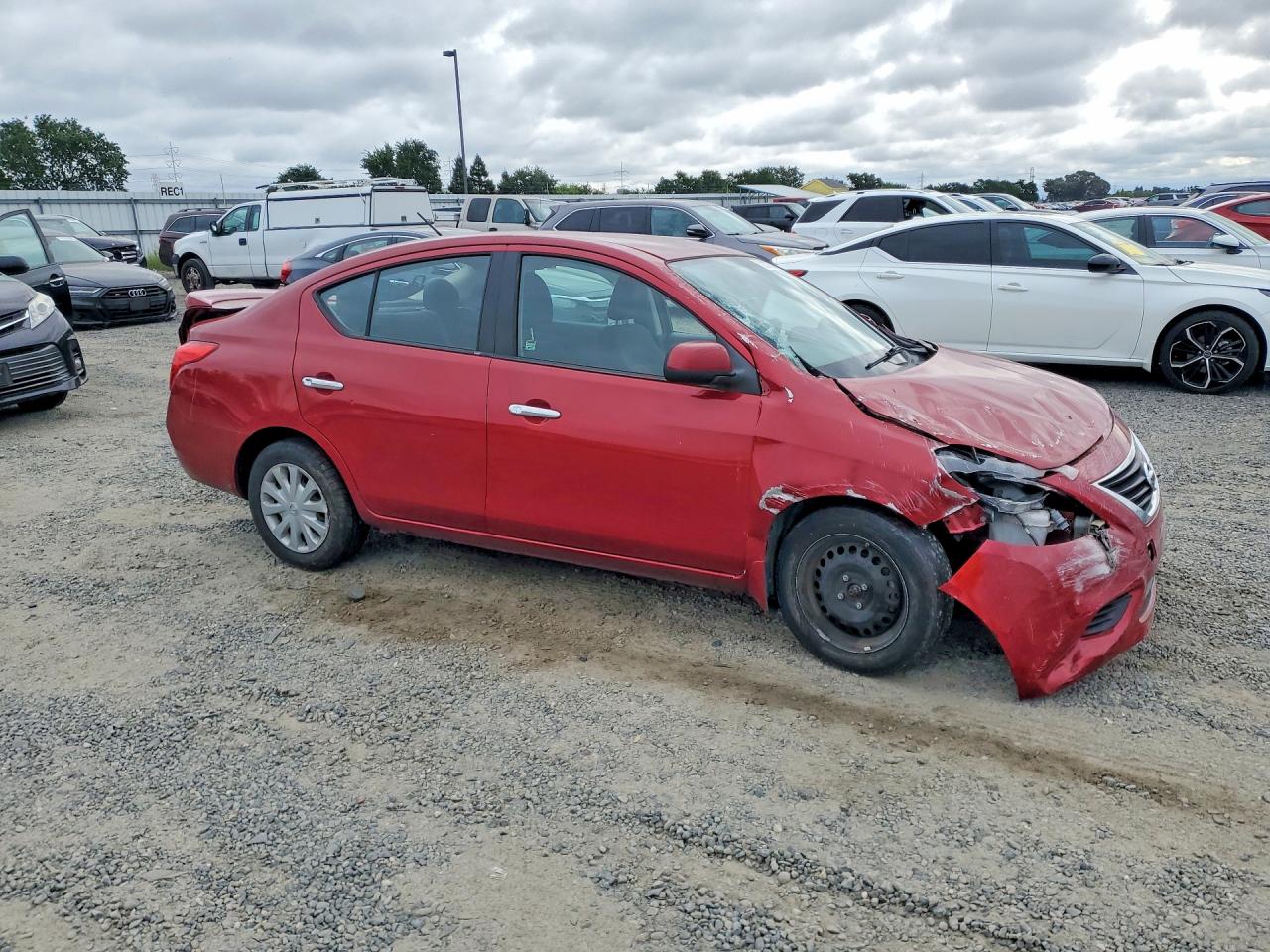 2014 Nissan Versa 1.6 Sv Red vin: 3N1CN7AP2EL867884