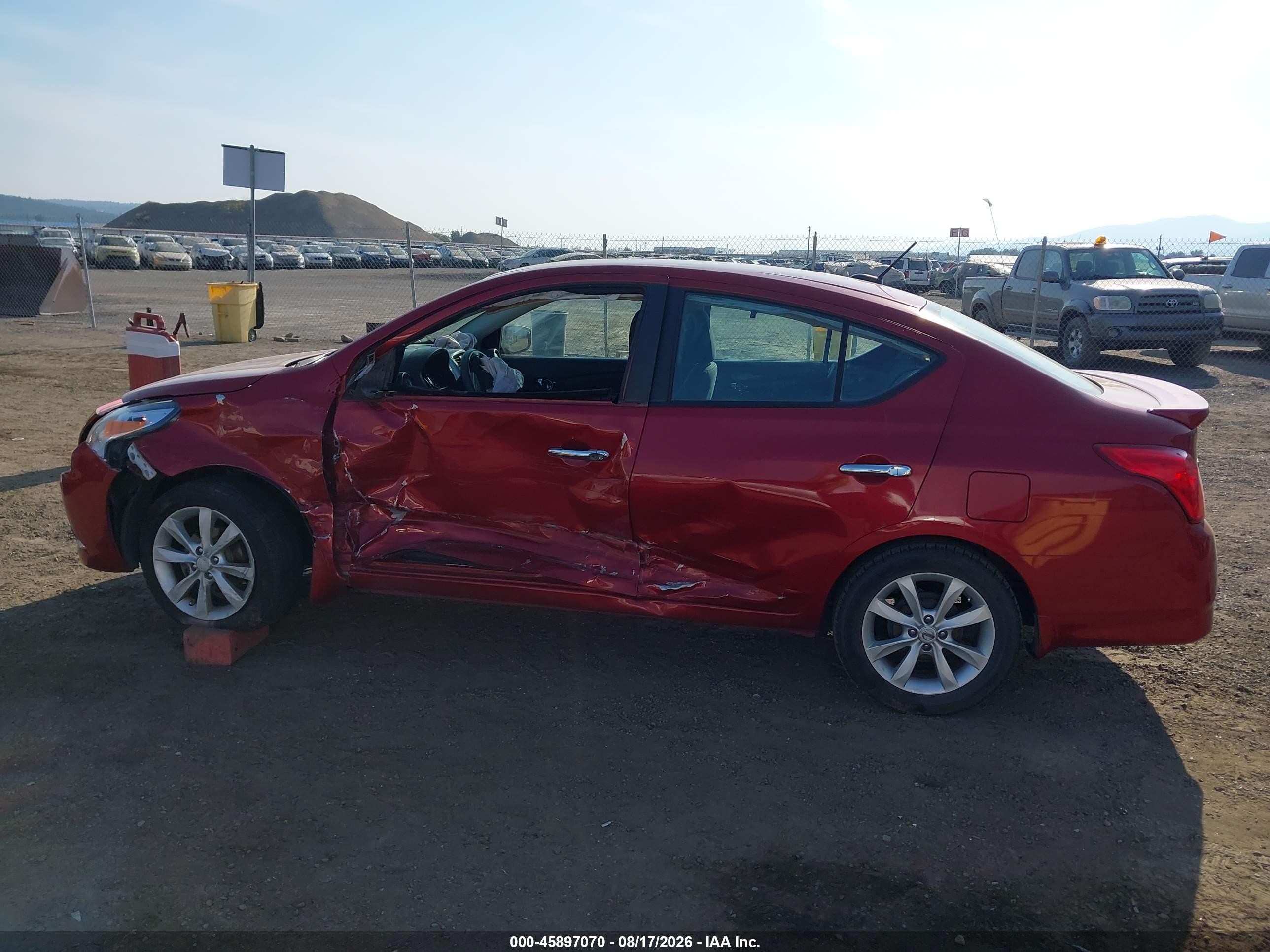 2015 Nissan Versa 1.6 Sl Red vin: 3N1CN7AP2FL800638