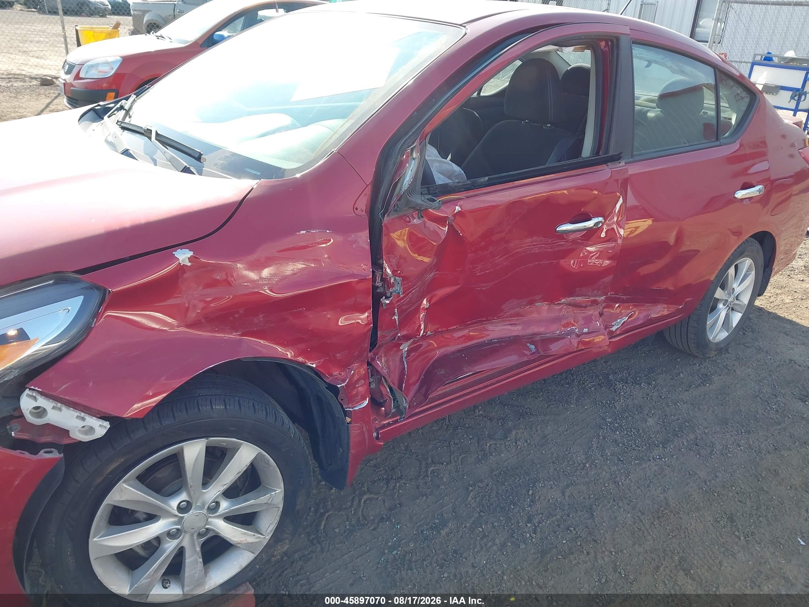 2015 Nissan Versa 1.6 Sl Red vin: 3N1CN7AP2FL800638
