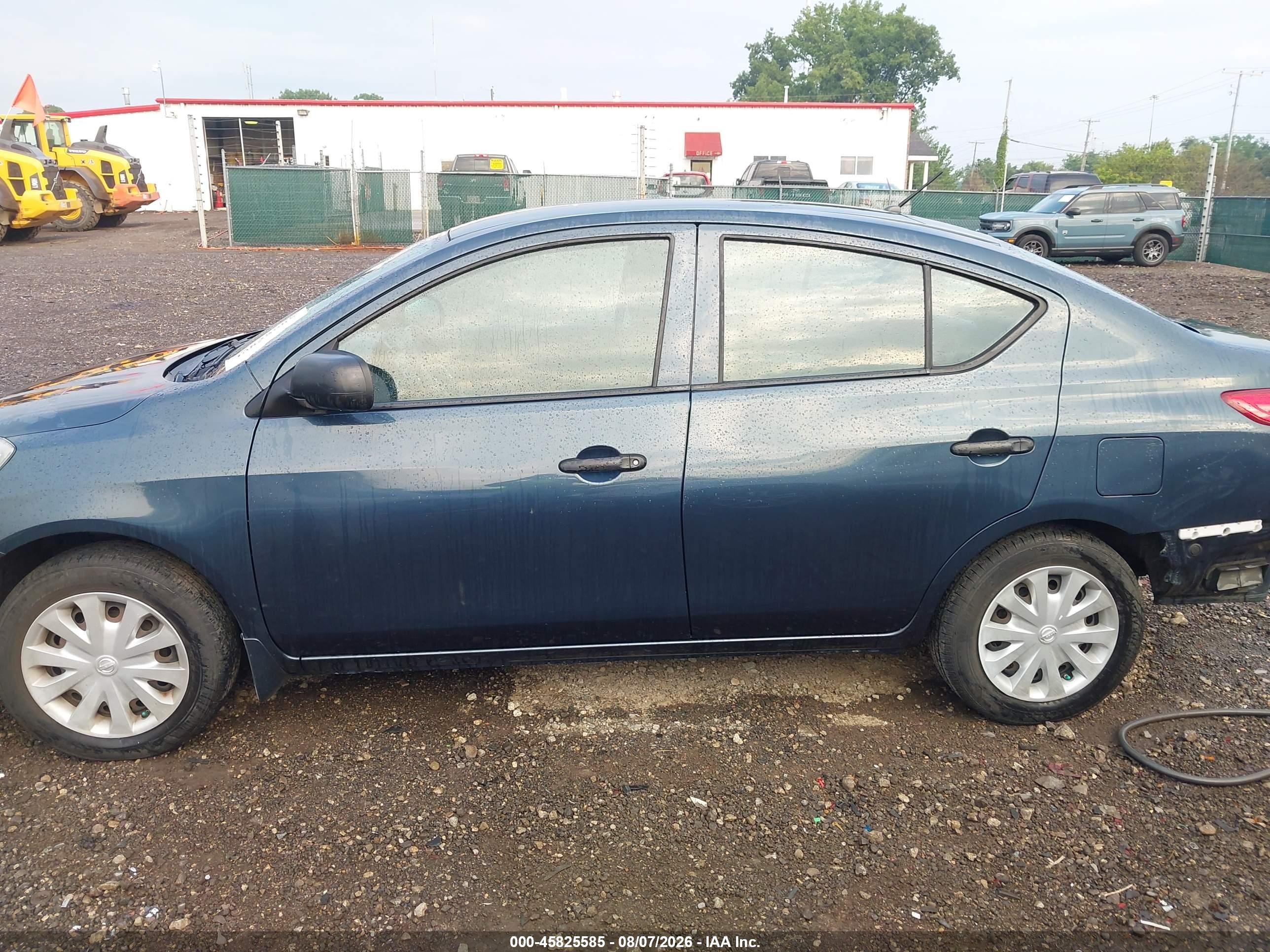 2015 Nissan Versa 1.6 S Blue vin: 3N1CN7AP2FL808917