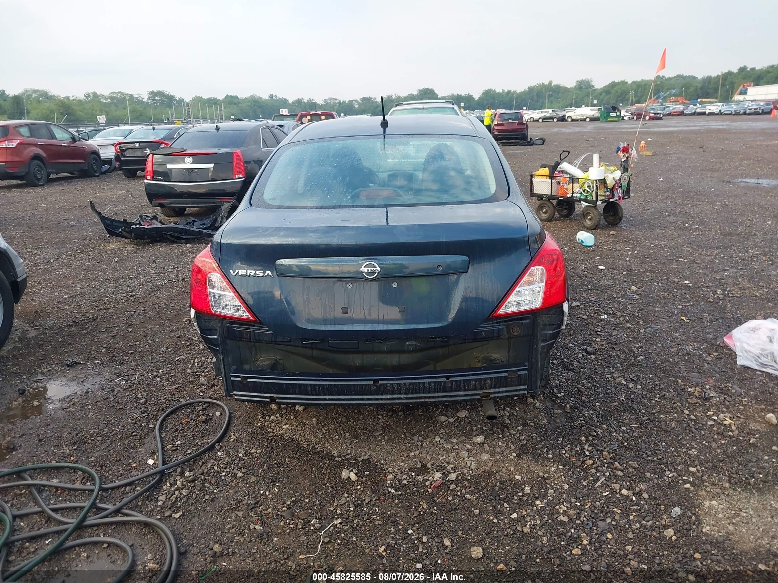 2015 Nissan Versa 1.6 S Blue vin: 3N1CN7AP2FL808917