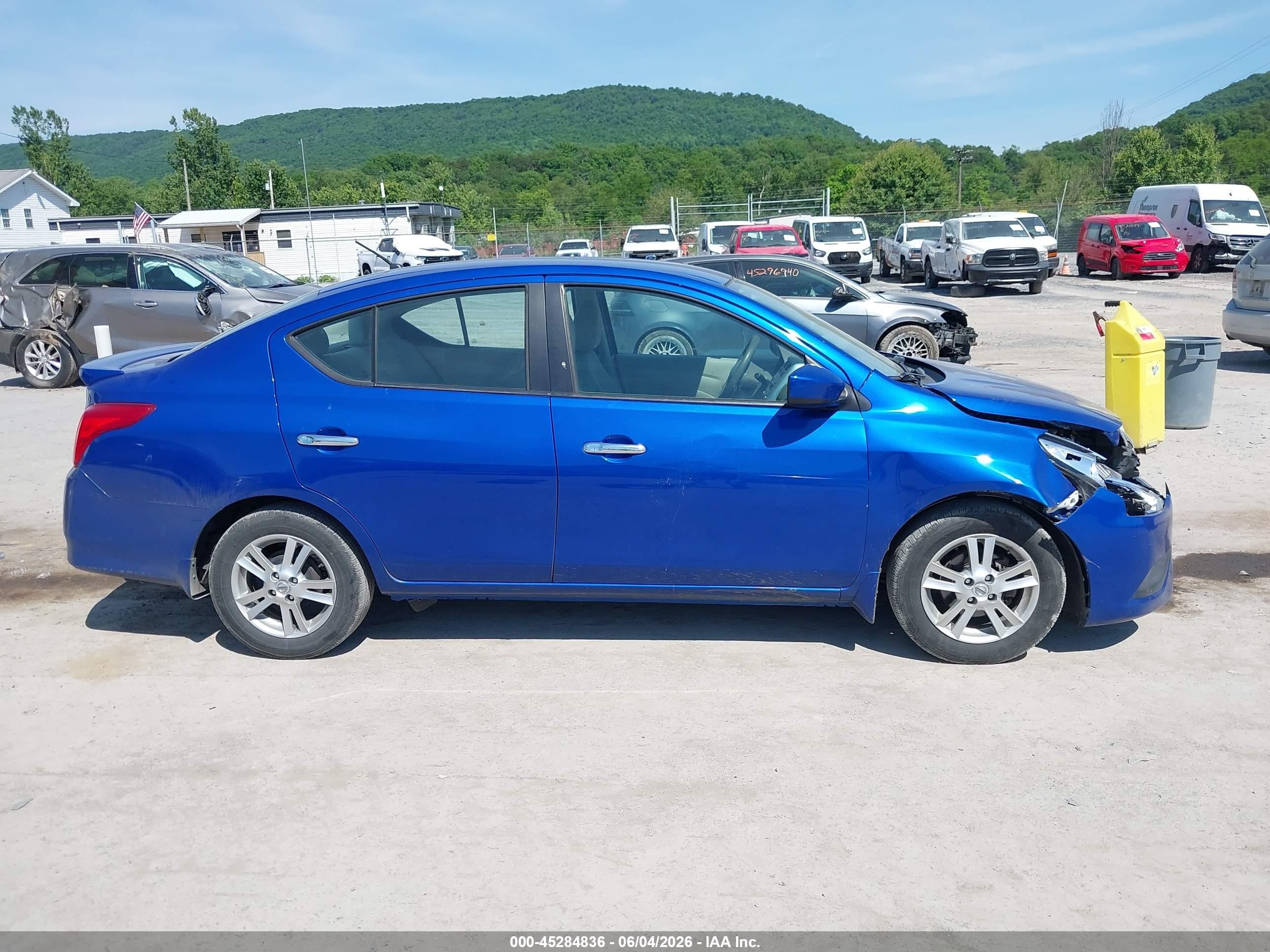 2015 Nissan Versa 1.6 Sv Blue vin: 3N1CN7AP2FL811364