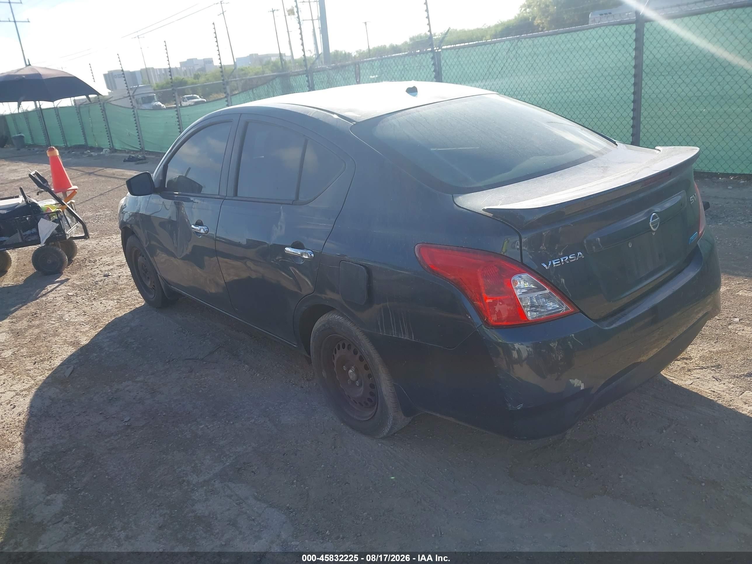 2015 Nissan Versa 1.6 Sv Blue vin: 3N1CN7AP2FL829962