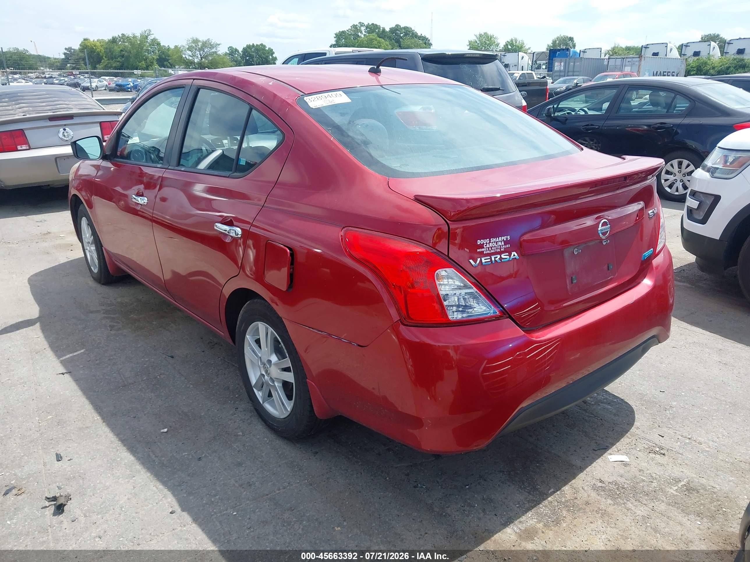 2015 Nissan Versa 1.6 Sv Red vin: 3N1CN7AP2FL831257