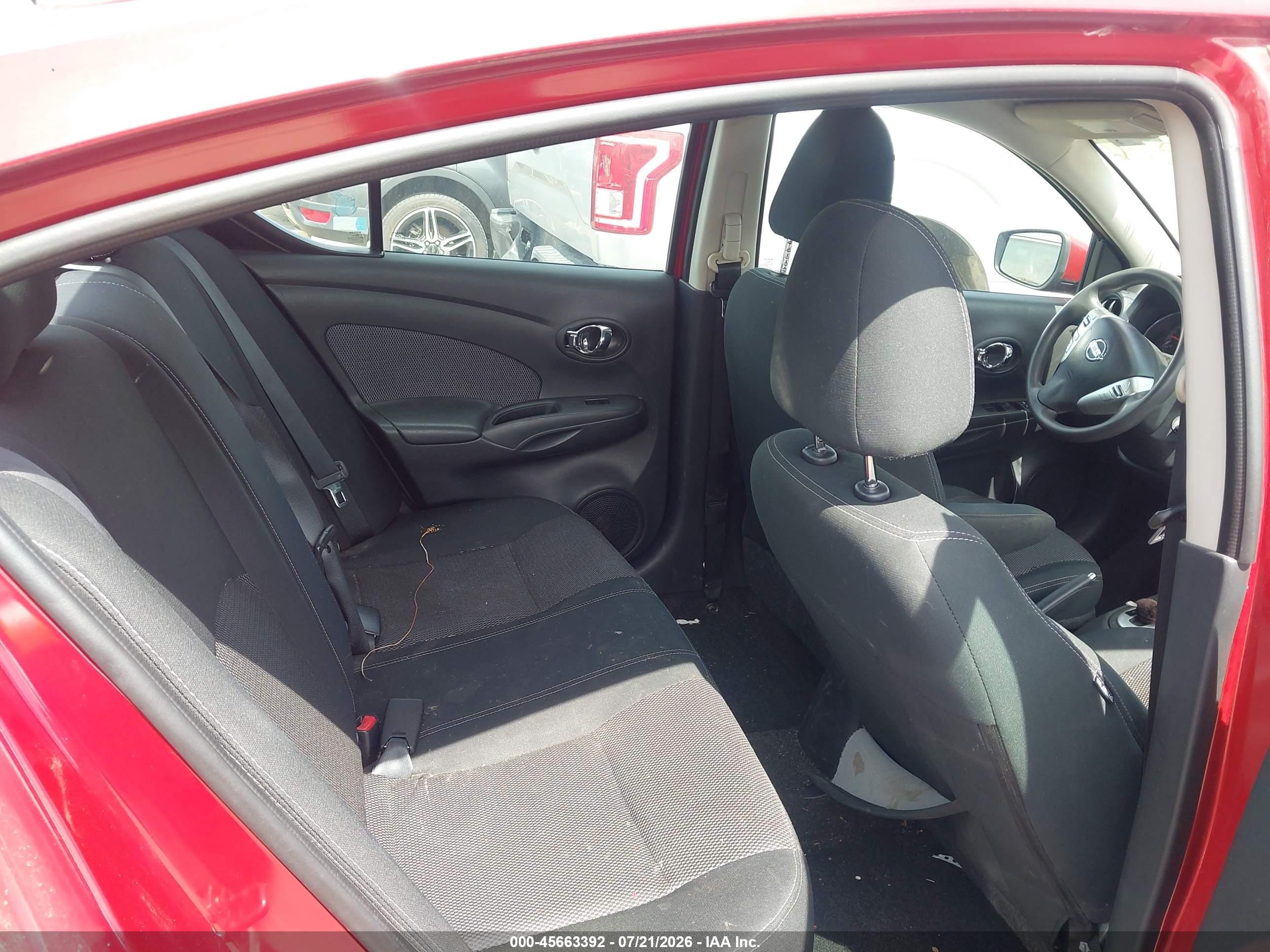 2015 Nissan Versa 1.6 Sv Red vin: 3N1CN7AP2FL831257