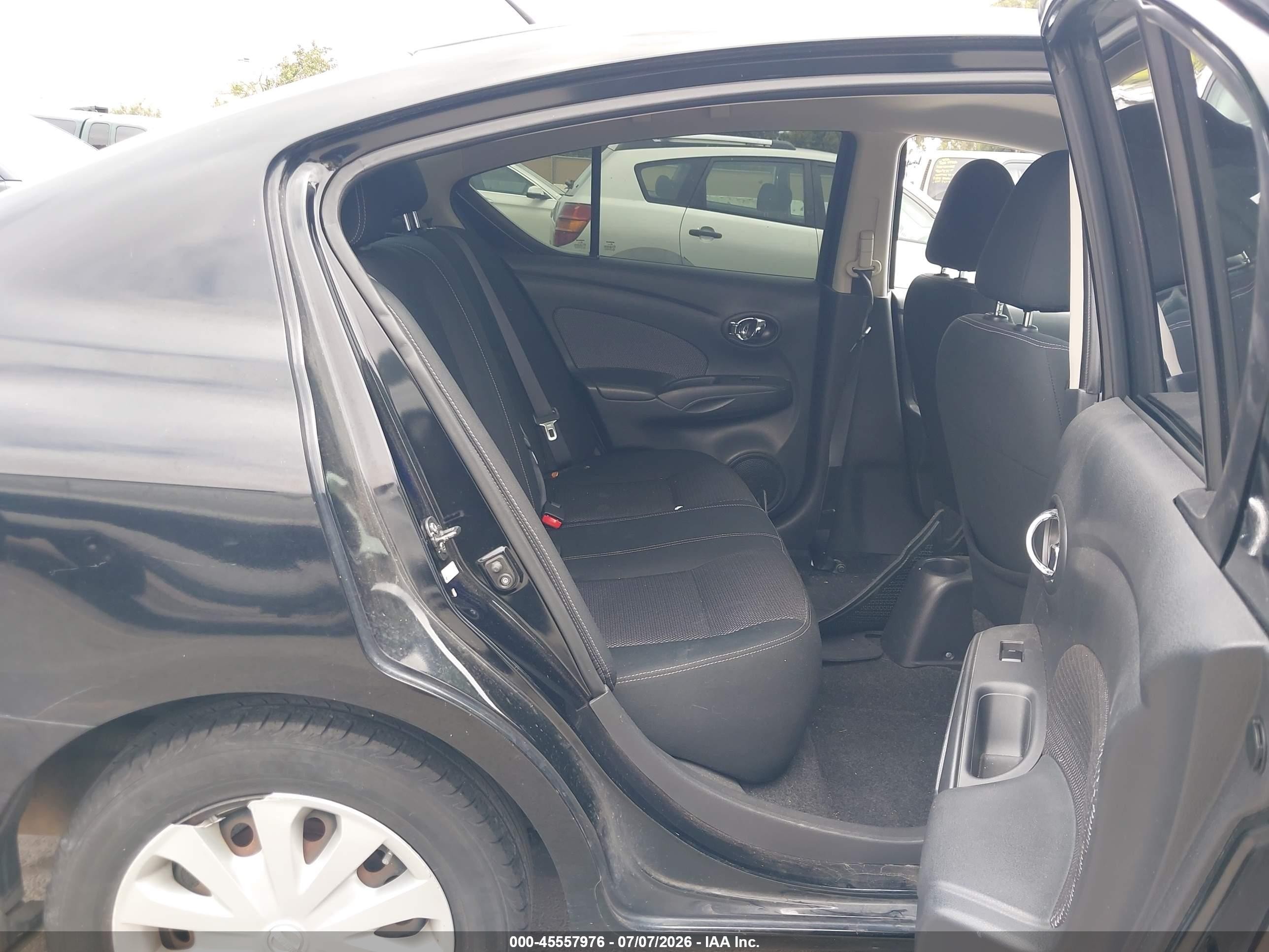 2015 Nissan Versa 1.6 Sv Black vin: 3N1CN7AP2FL831744