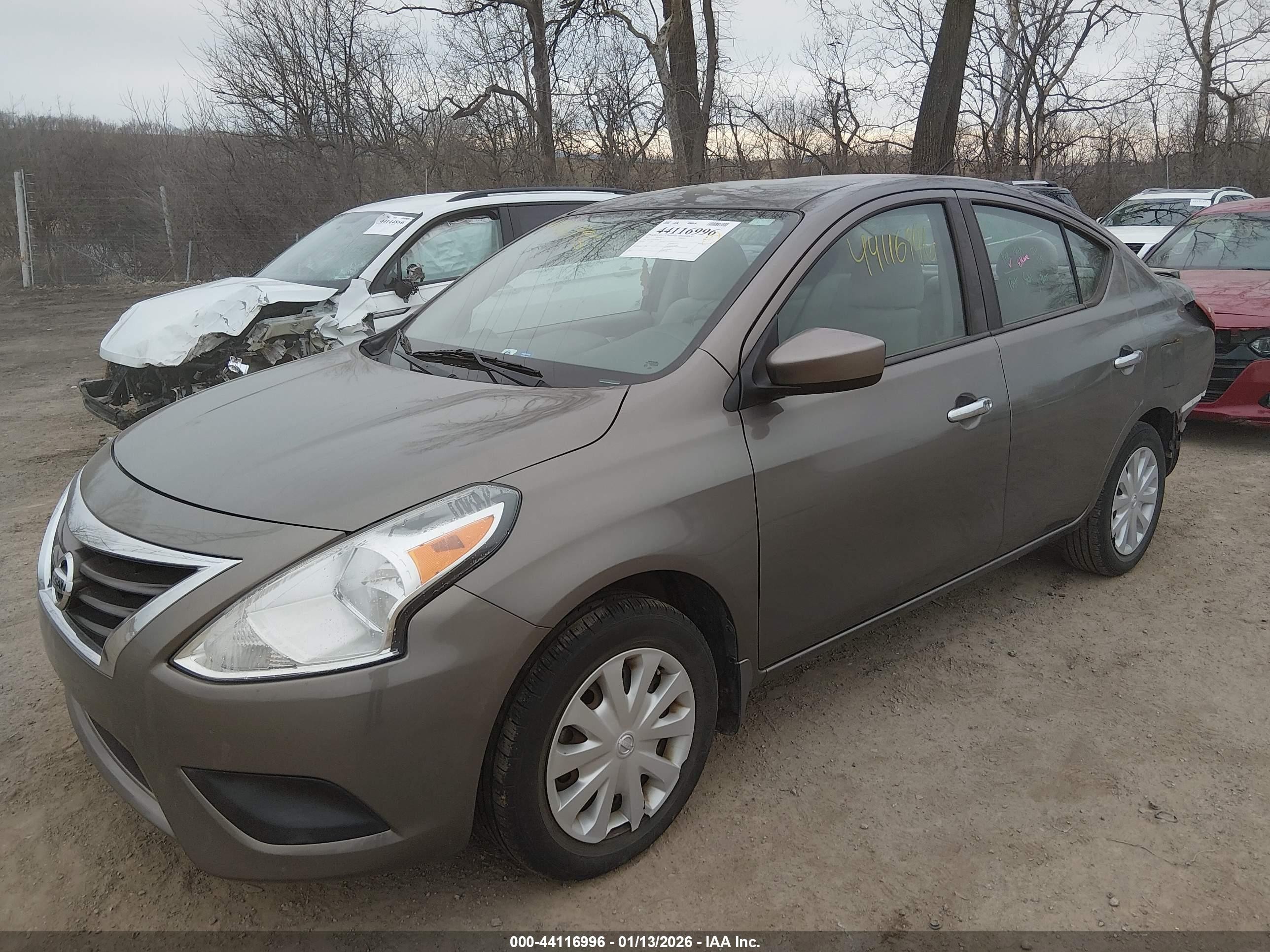 2015 Nissan Versa 1.6 Sv Gray vin: 3N1CN7AP2FL841321