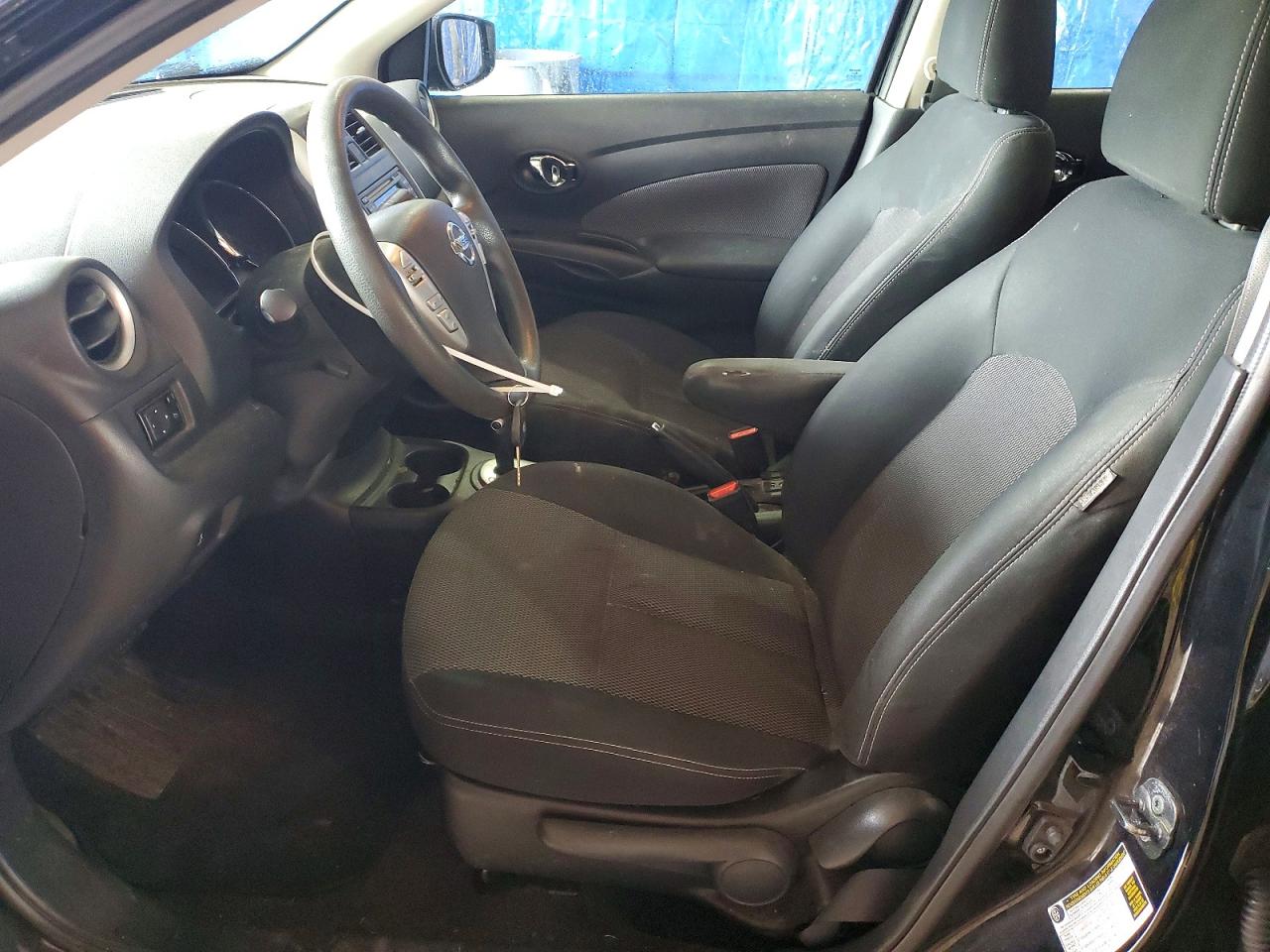 2015 Nissan Versa 1.6 Sv Черный vin: 3N1CN7AP2FL881690