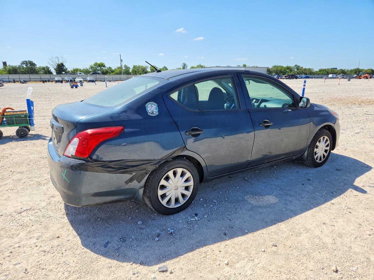 2015 Nissan Versa 1.6 S Синий vin: 3N1CN7AP2FL888171