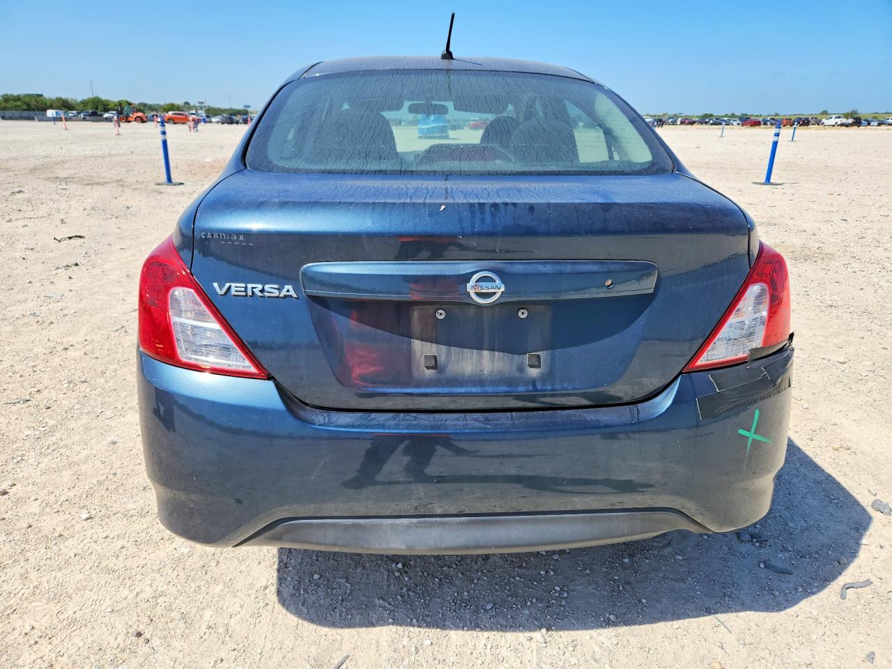 2015 Nissan Versa 1.6 S Синий vin: 3N1CN7AP2FL888171