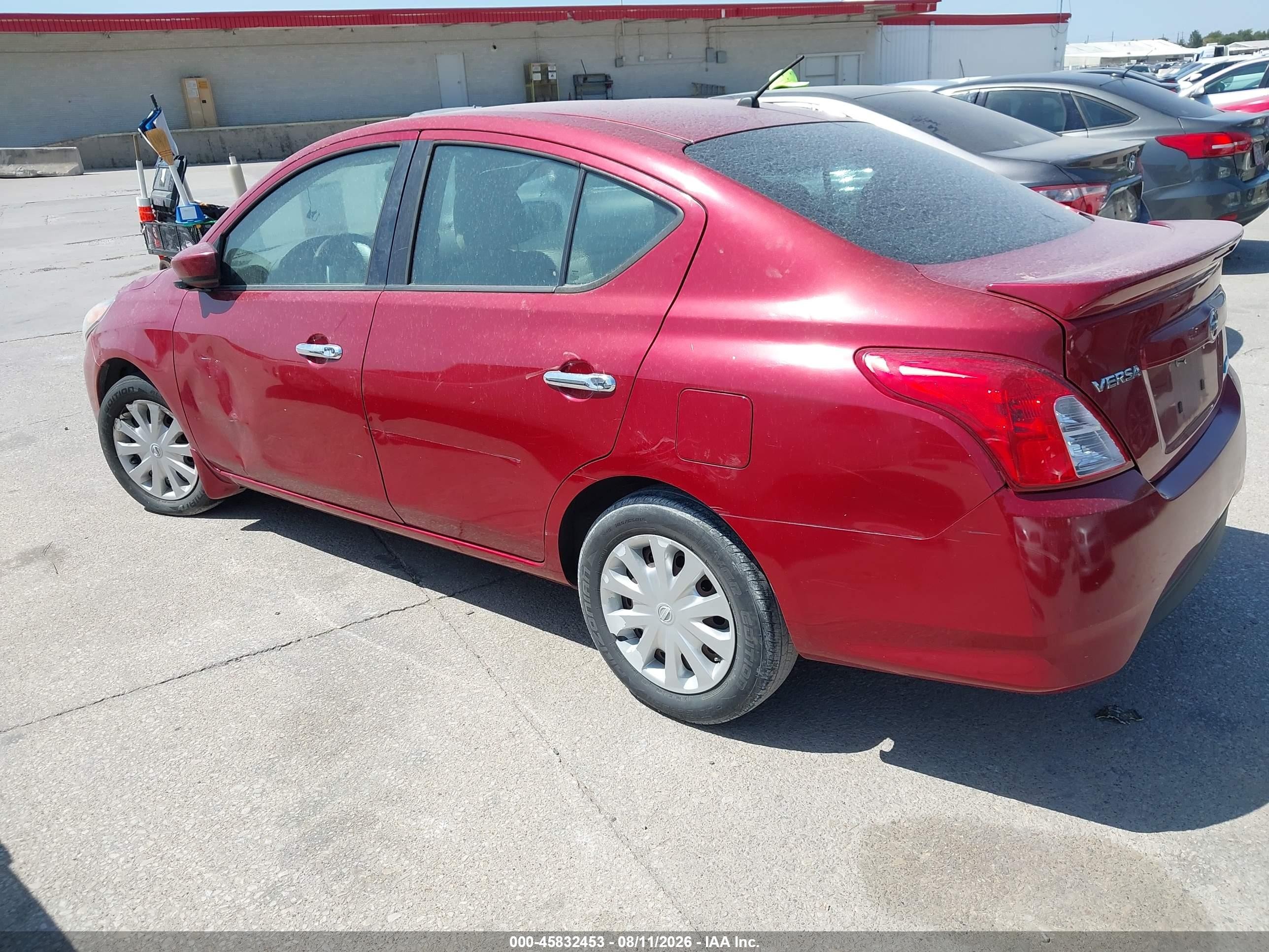 2015 Nissan Versa 1.6 Sv Maroon vin: 3N1CN7AP2FL889157