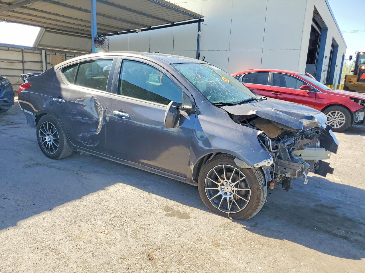 2015 Nissan Versa 1.6 Sv Gray vin: 3N1CN7AP2FL911111