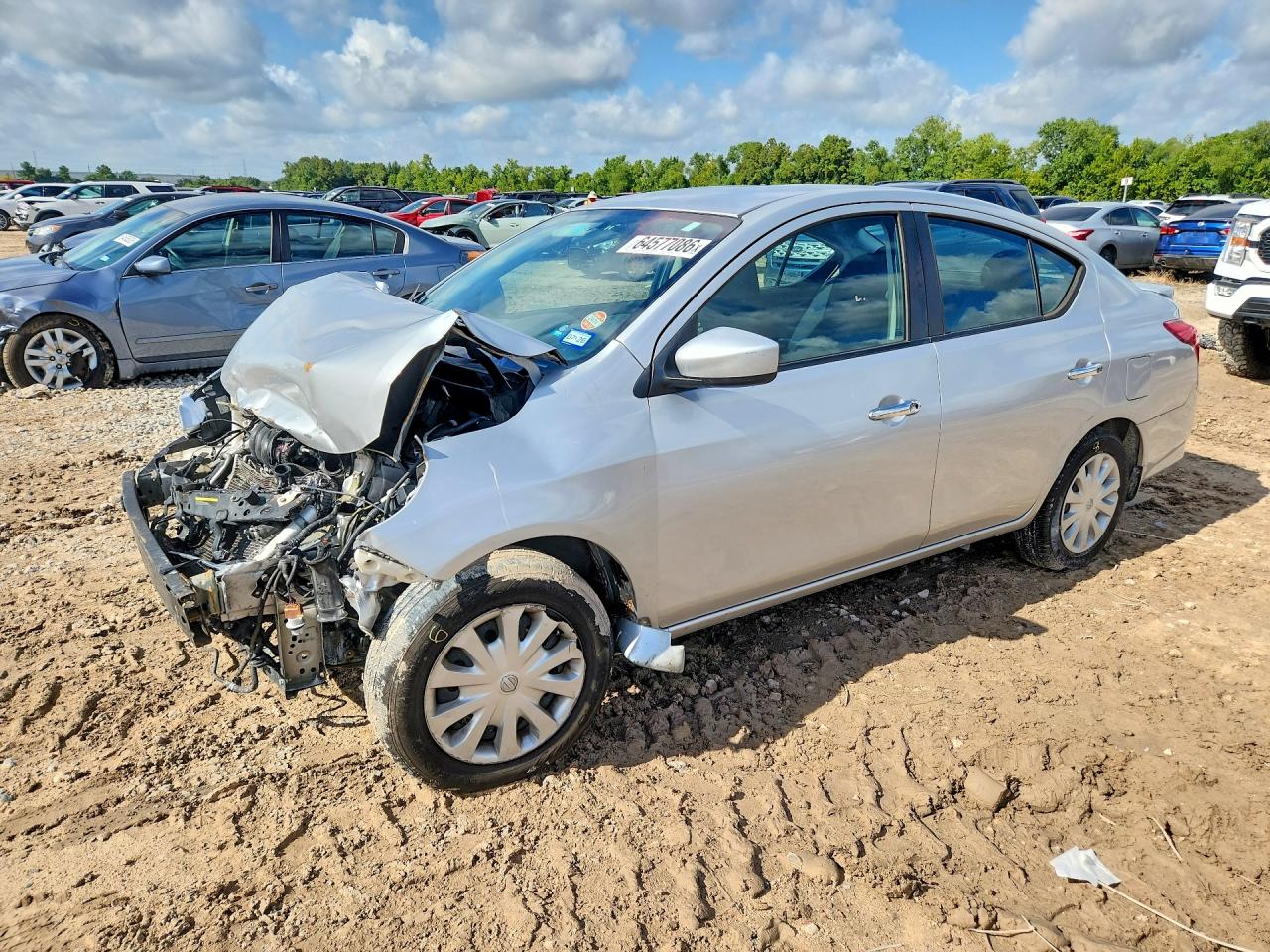 2015 Nissan Versa 1.6 Sv Silver vin: 3N1CN7AP2FL952306