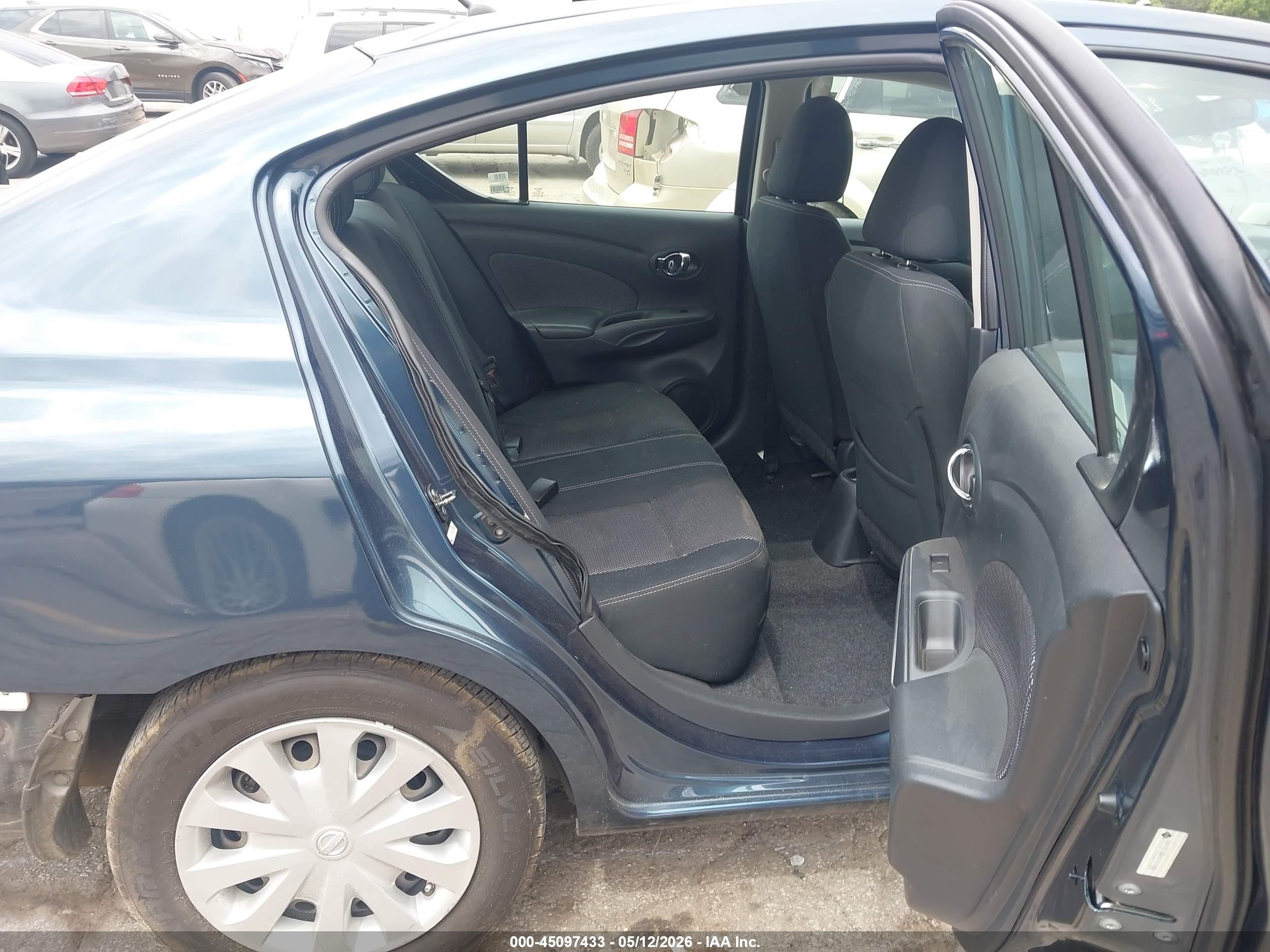 2016 Nissan Versa 1.6 S/1.6 S+/1.6 Sl/1.6 Sv Blue vin: 3N1CN7AP2GL812404