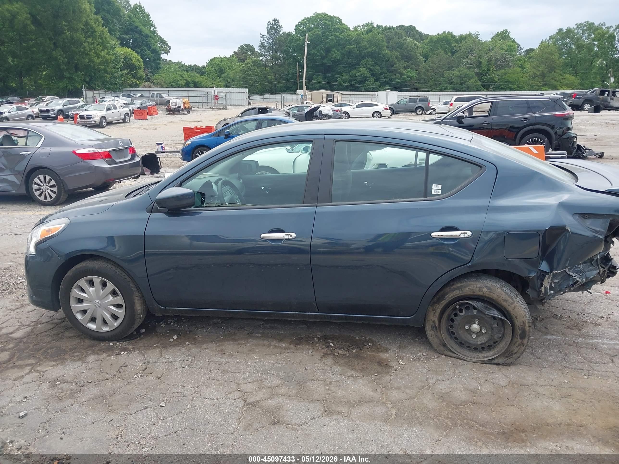 2016 Nissan Versa 1.6 S/1.6 S+/1.6 Sl/1.6 Sv Blue vin: 3N1CN7AP2GL812404
